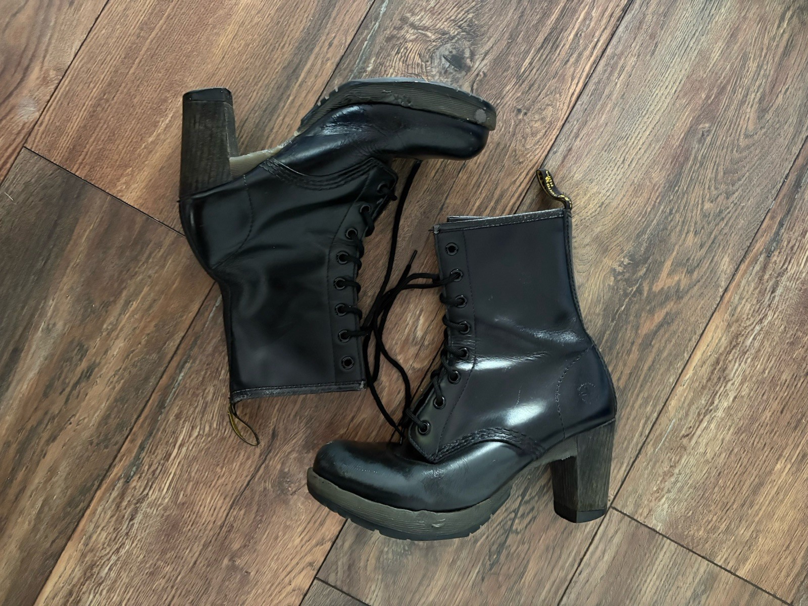 Dr. Martens Darcie Black Leather High Heel Boots Goth Grunge Witchy Boho Sz 7