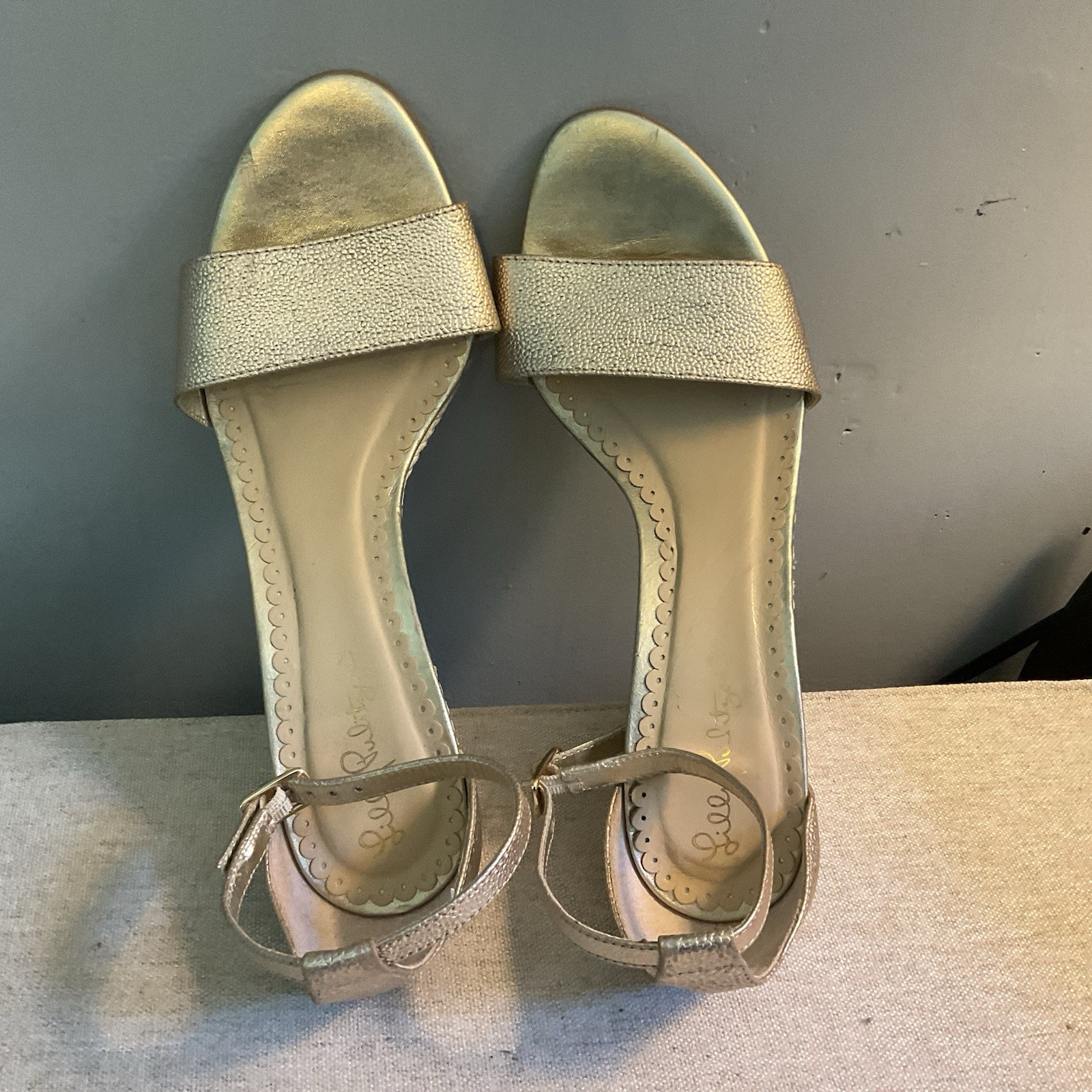 Lilly Pulitzer Bridgette Gold Metallic Leather Wedge Sandals Size 9M