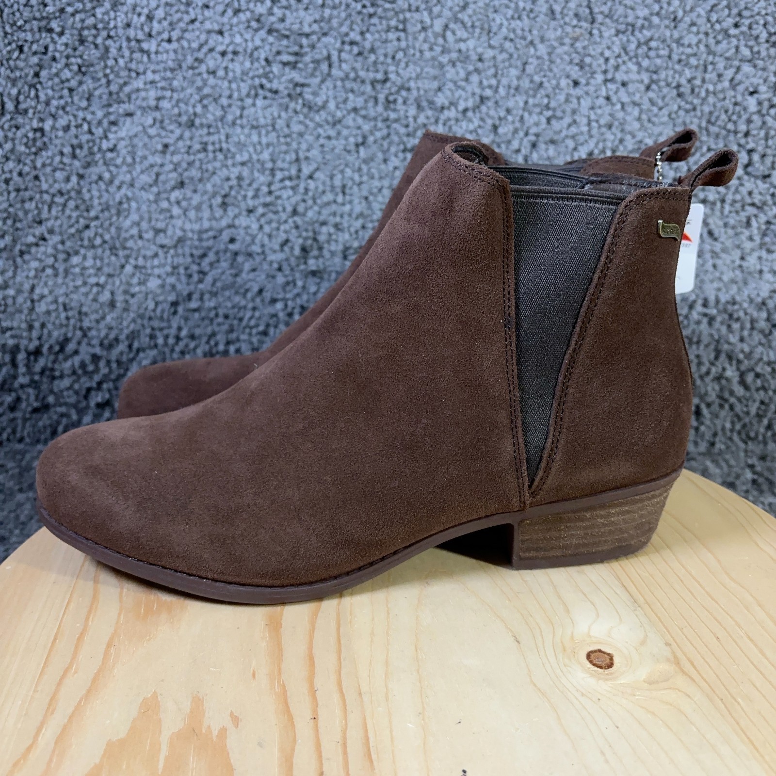 Skechers Arch Fit Lasso Chelsea Boots Womens Sz 11 Suede Orthopedic Ankle Bootie