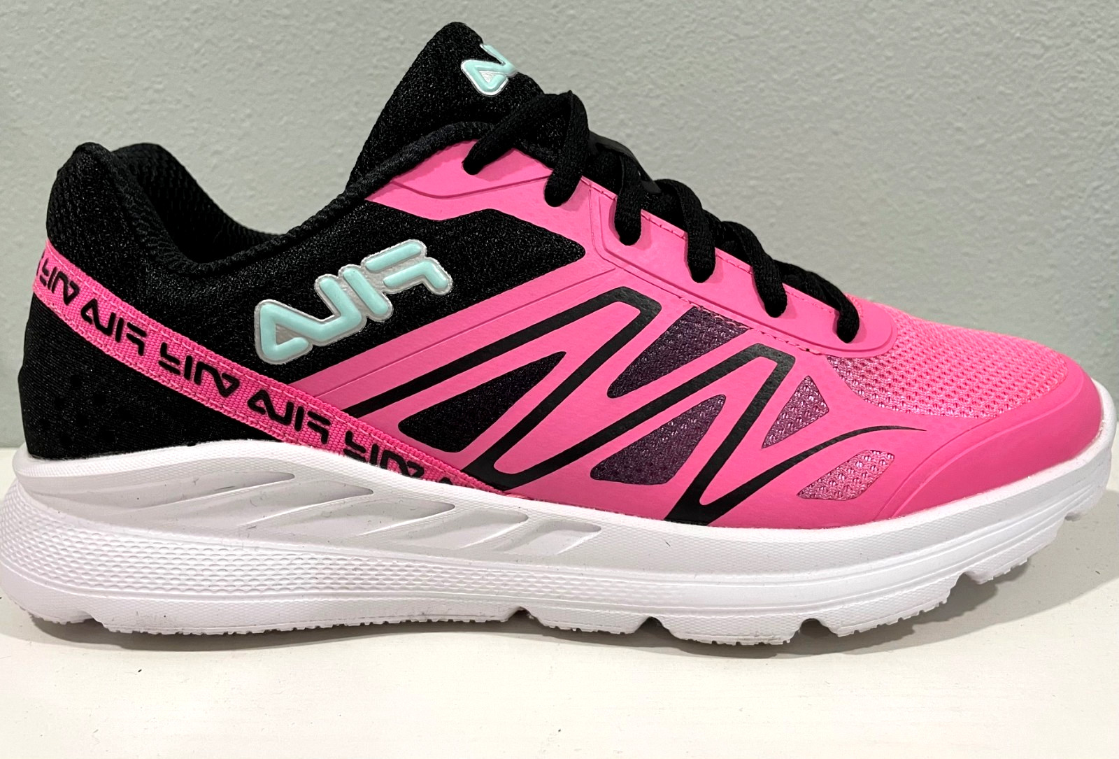 Fila Womens Sneakers MEMORY Cryptostride Air Mesh running shoes Hot Pink NIB