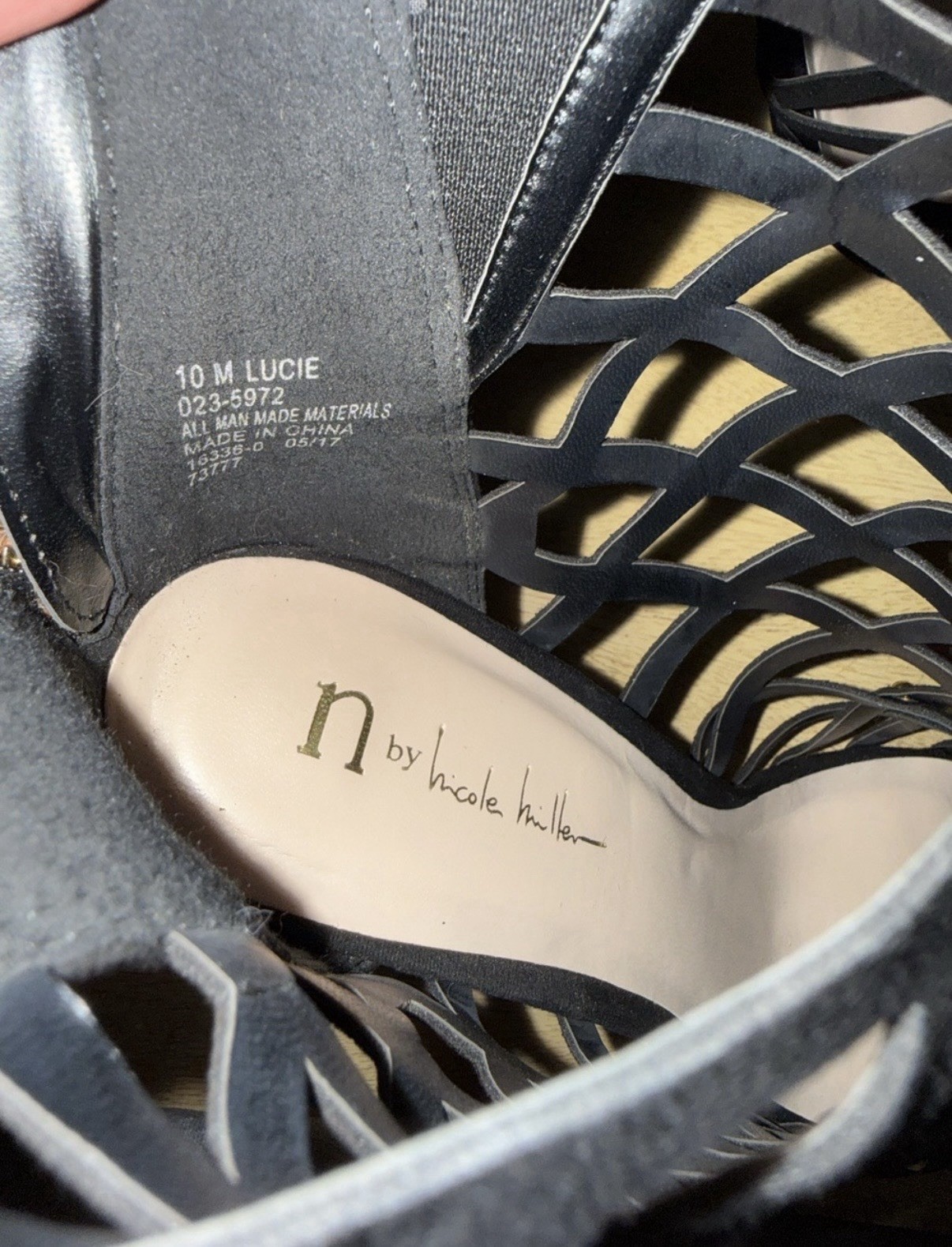 n by Nicole Miller Black Suede Strappy Studded Block Heel 10M
