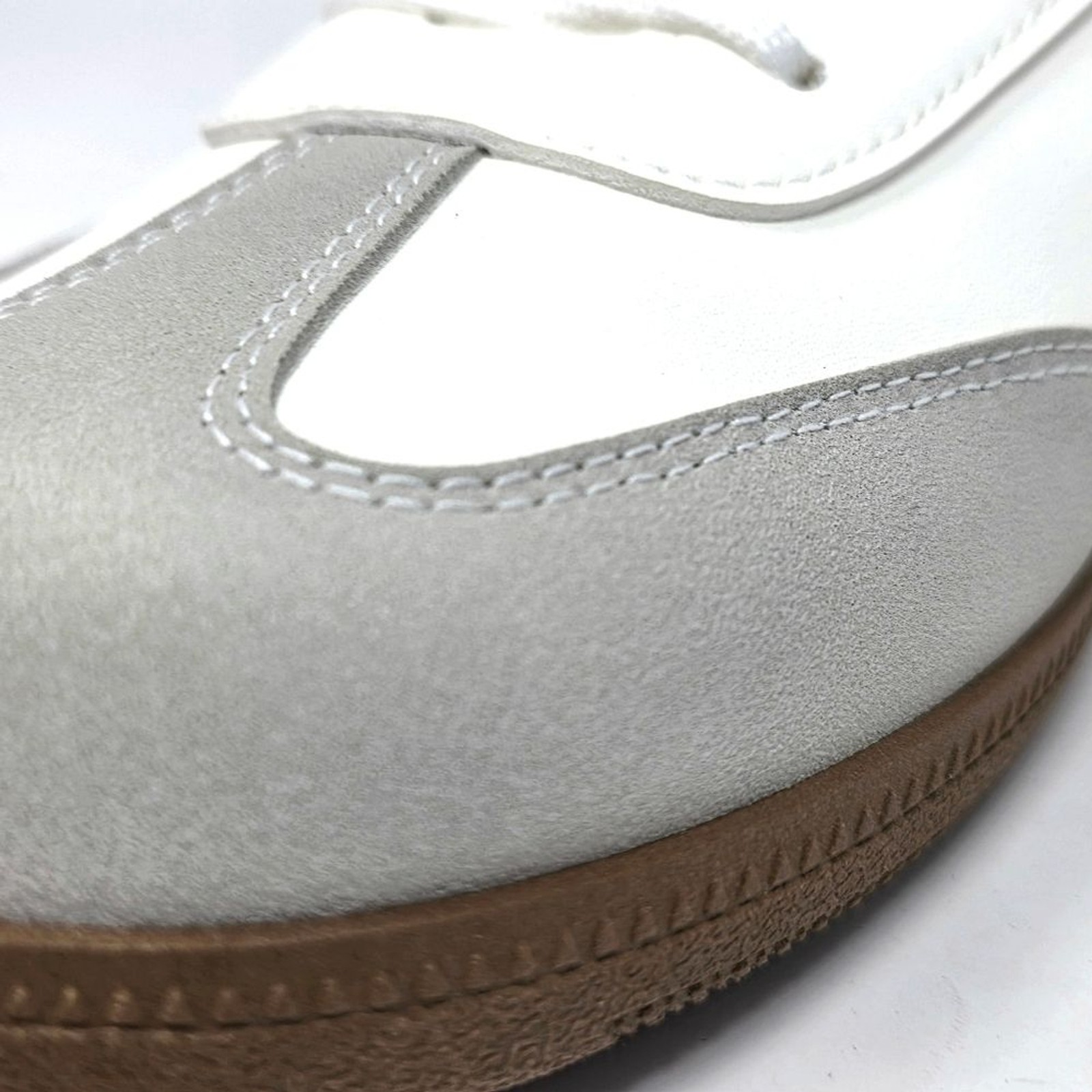 JSport Cecily Casual Sneaker Suede White Grey Low Top Women’s Size 10 NIB
