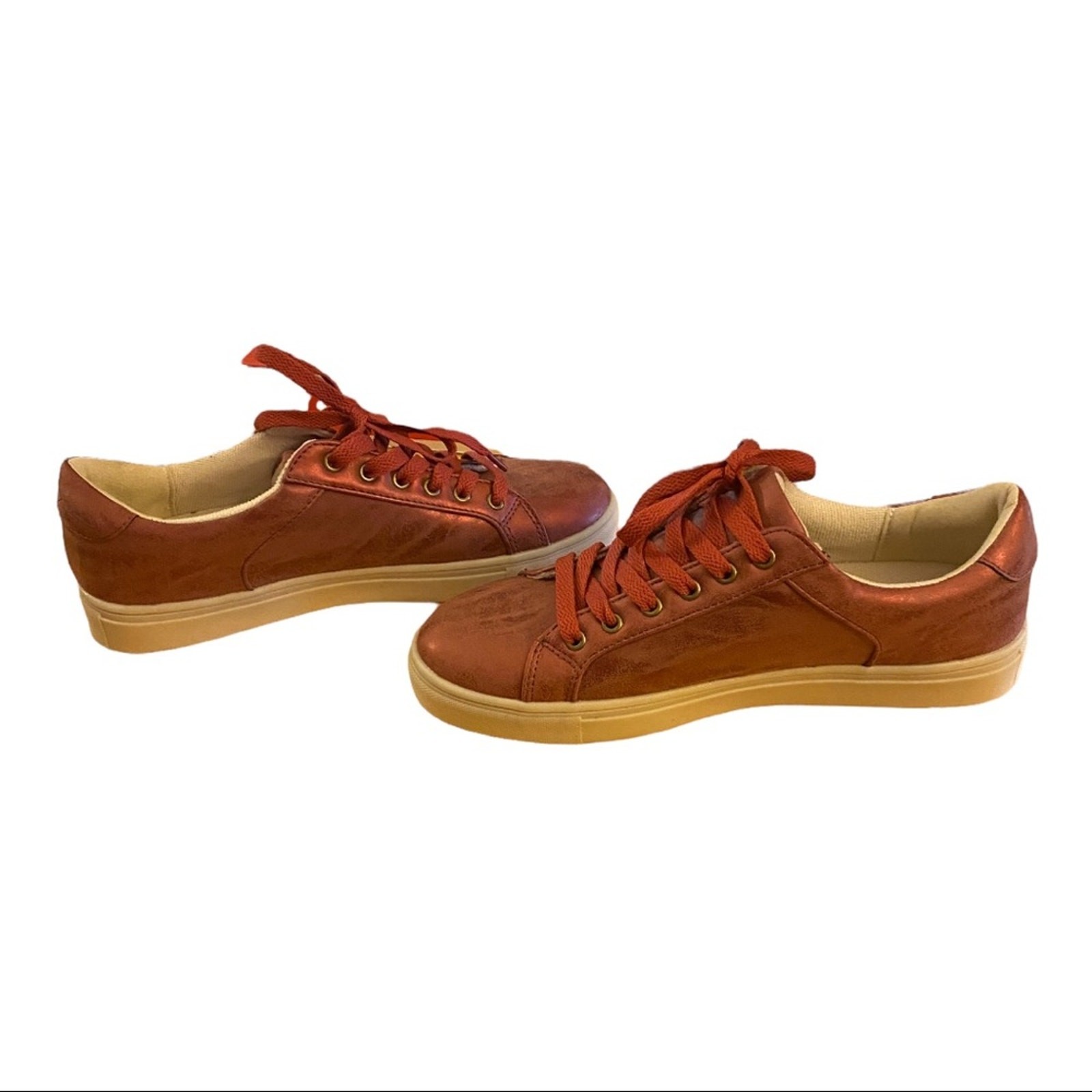 Secret Celebrity Felictiy Sneakers Pearl Ruby Red Low Top Memory Foam Footbed