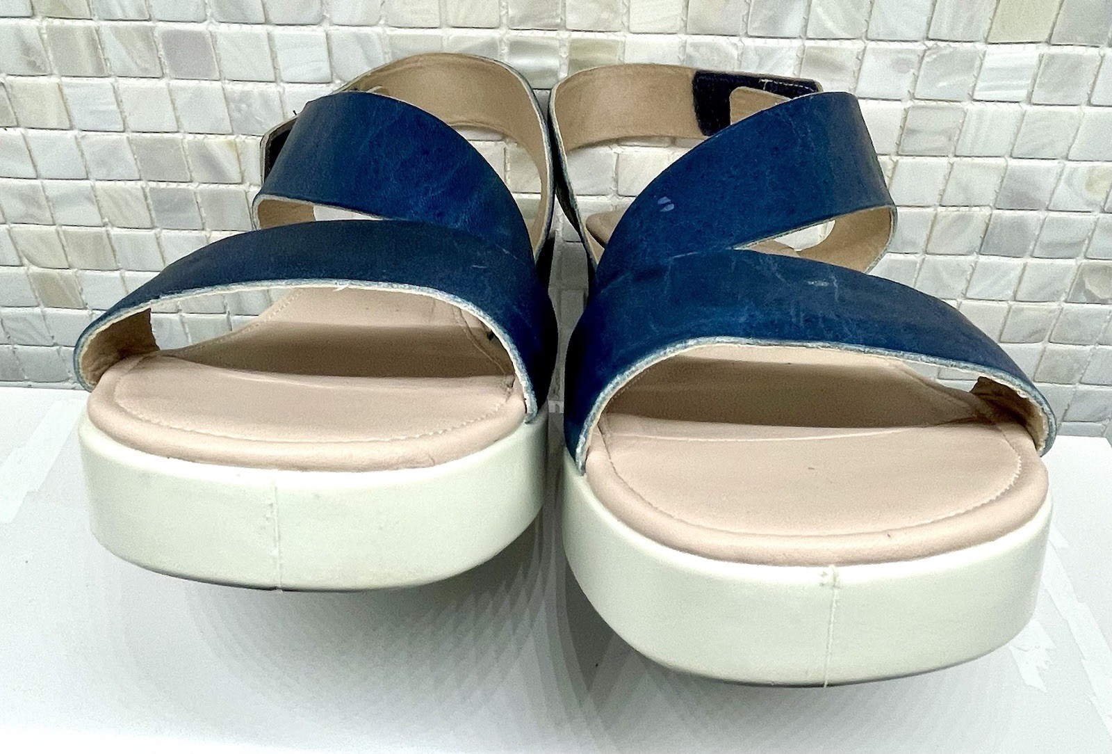 ECCO Womens US 10-10.5 EU 41 Navy Blue Leather Platform Sandals Excellent
