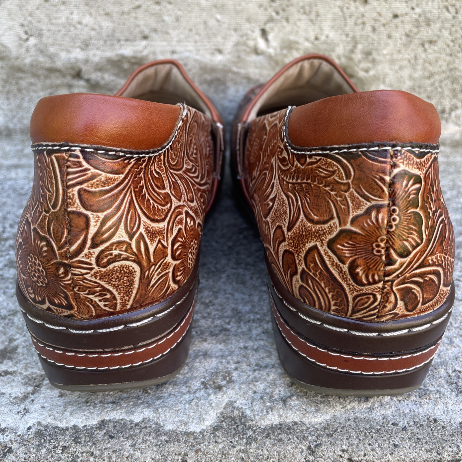 L’Artiste Zagabank Clogs Spring Step Sz 42 Woven Textile Embossed Floral Leather