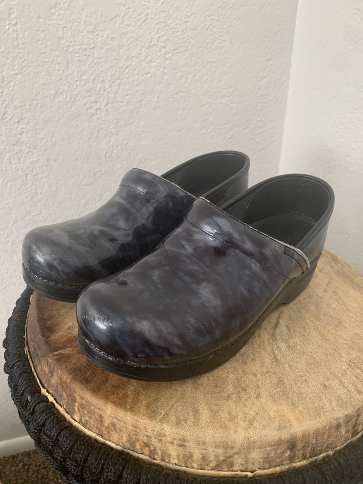 Dansko Blue Marbled Patent Clog Nursing Comfort Shoes Womens US 8.5 EU 39
