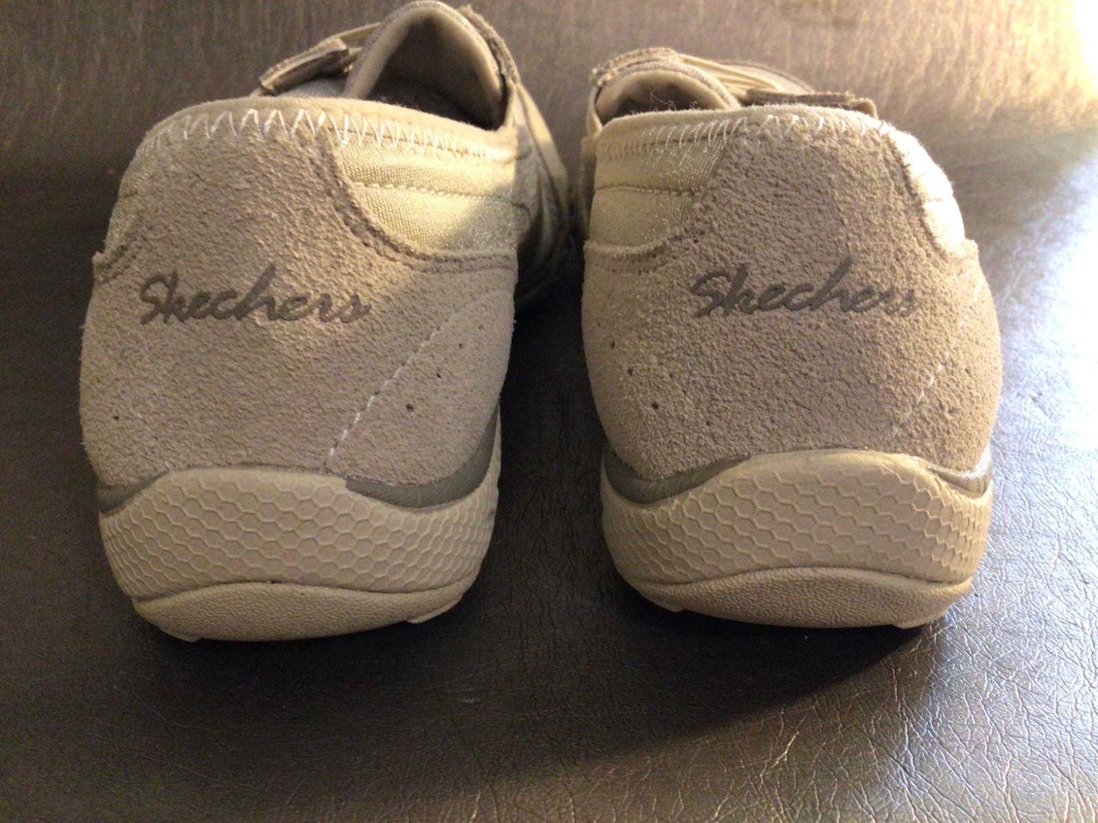SKECHERS Relaxed Fit Slip-On Memory Foam 22495 Sneakers BEIGE Size 7.5