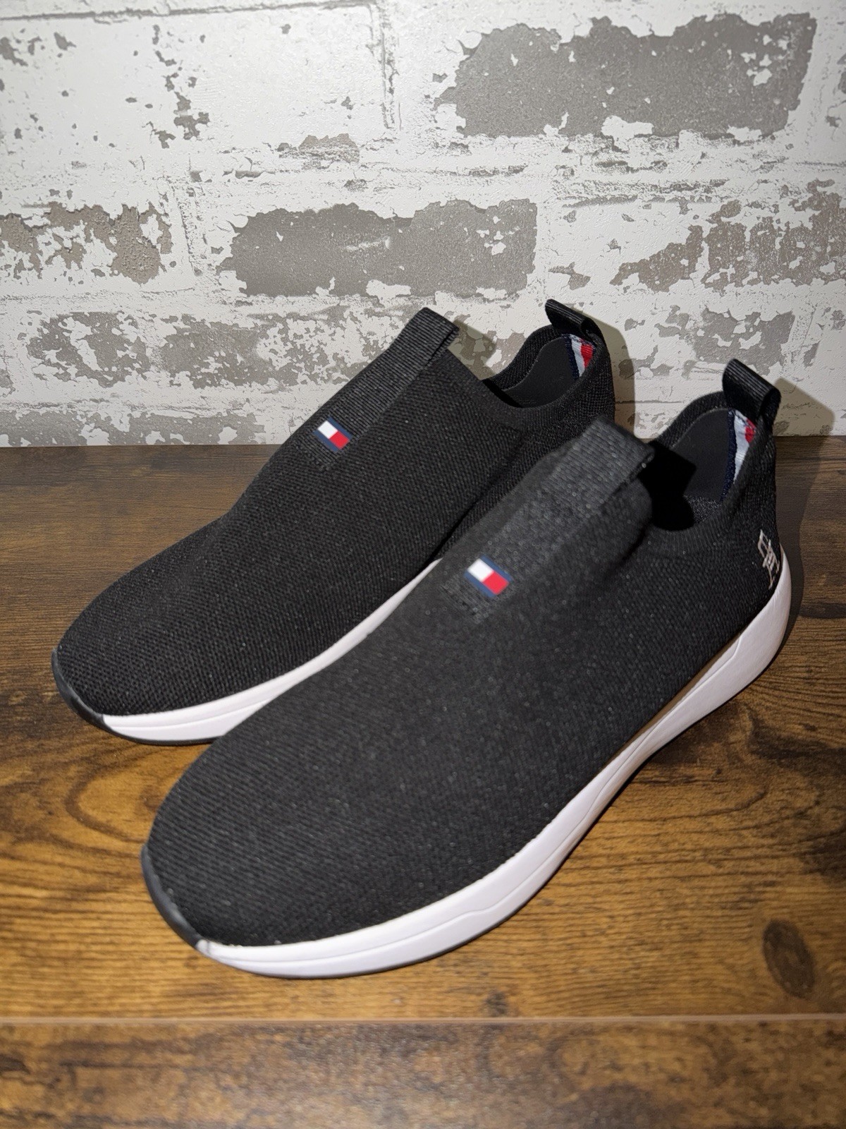 NEW! Tommy Hilfiger Ada Slip On Sneaker Shoes – Black Size 8M $75