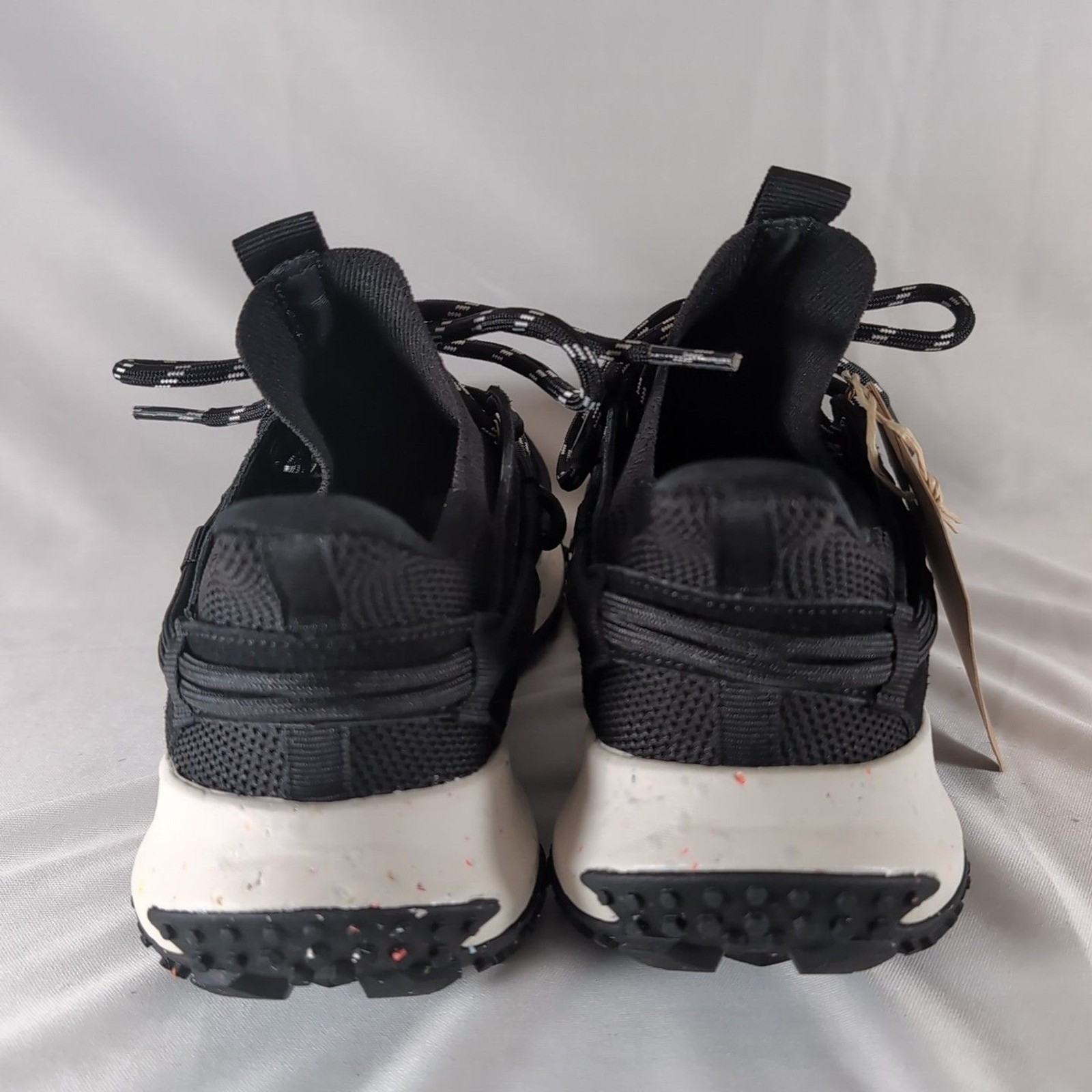 Holo ZEUS Low Top Hiking Trail Sneaker Women 6.5 Black White Sock Knit Athletic