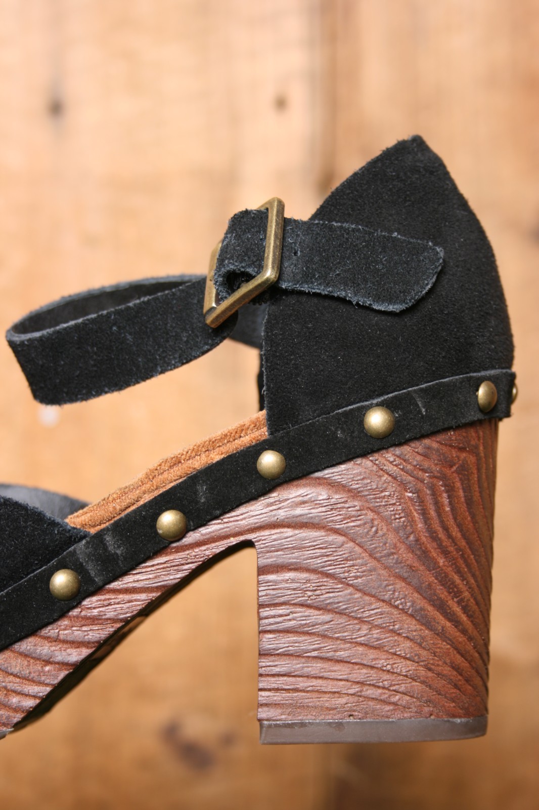 KORKS ‘Evah’ Black Burnished Suede MJ Platform Clogs w/3.25″ Heels Sz. 6.5 M