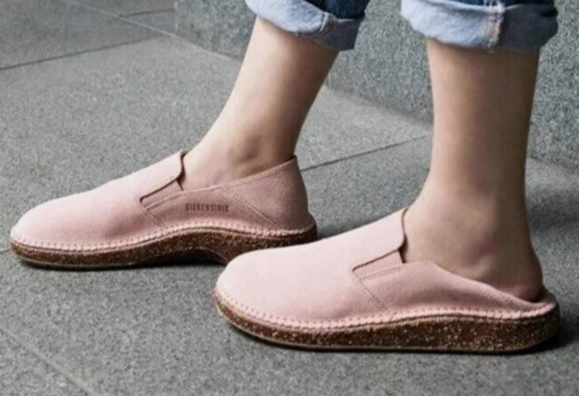 Birkenstock Callan Slip On Clog Pink Suede Womens 39 EU | 8 US Medium/Narrow