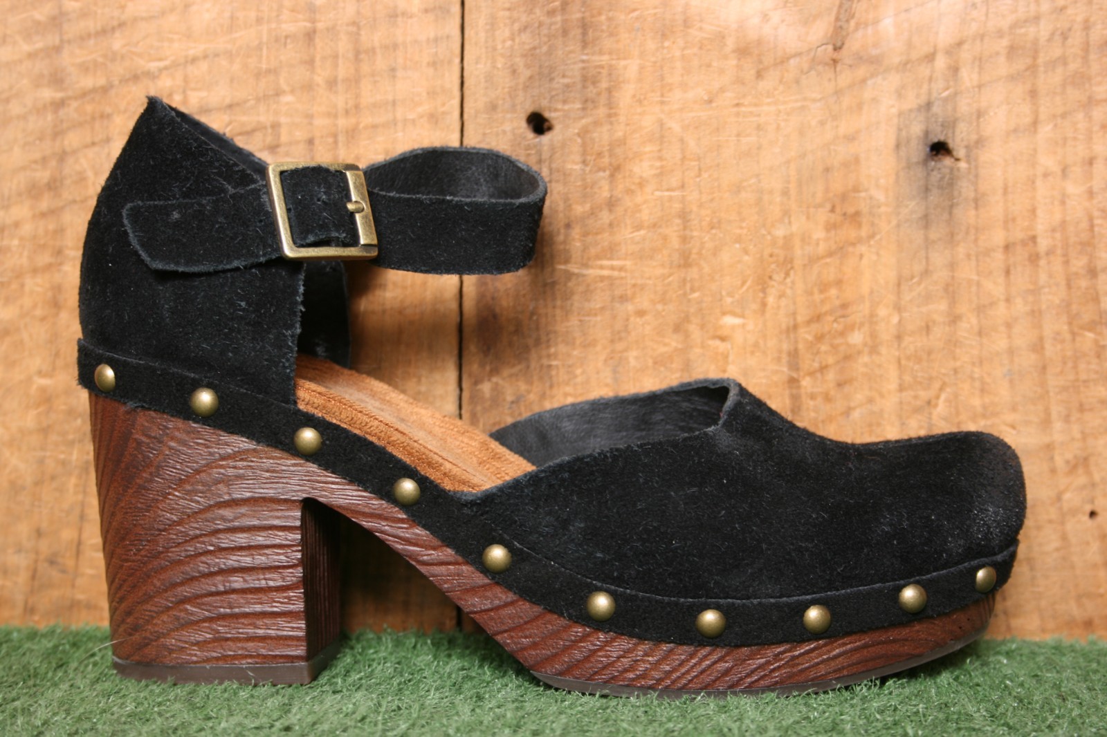 KORKS ‘Evah’ Black Burnished Suede MJ Platform Clogs w/3.25″ Heels Sz. 6.5 M