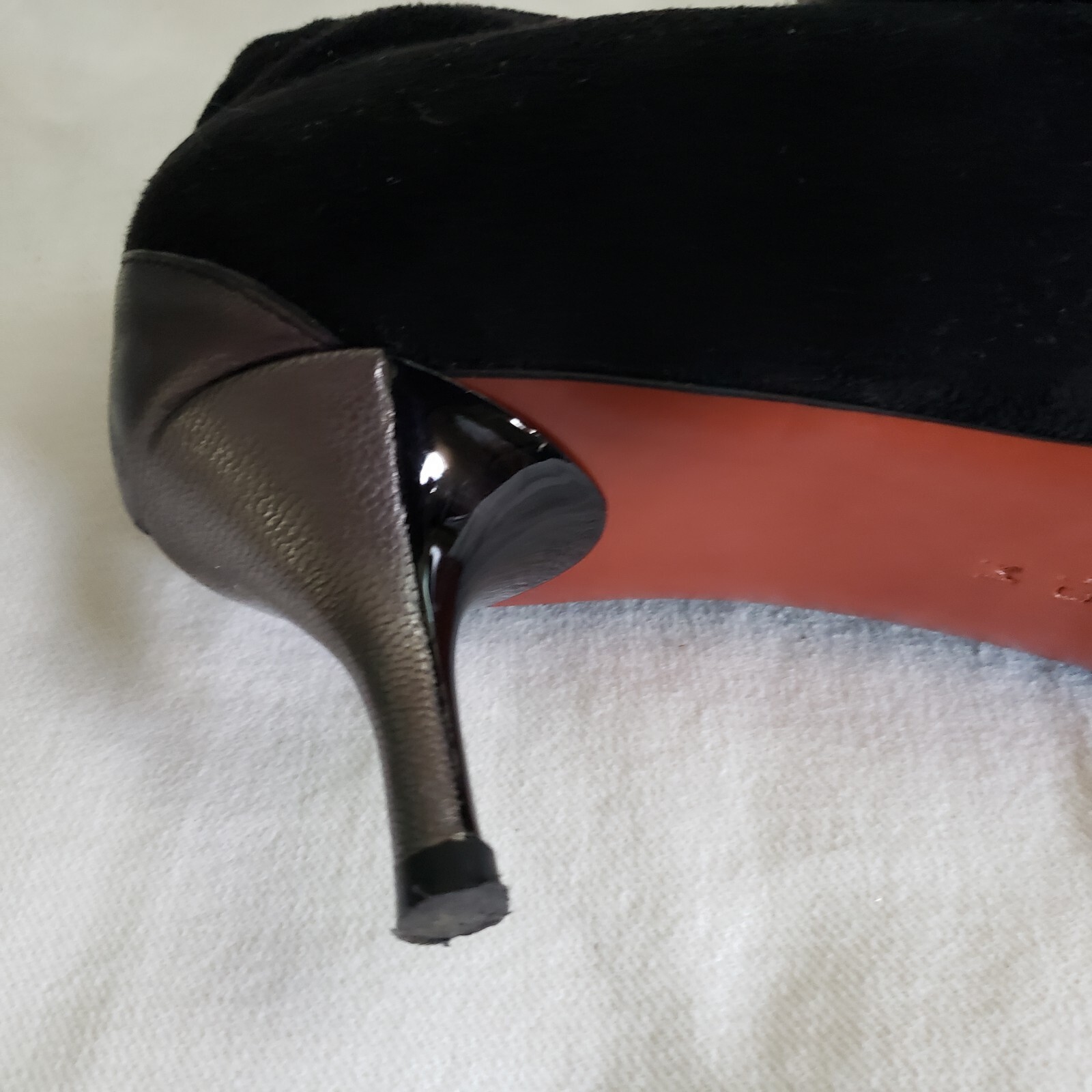 DONALD PLINER Black Leather Synthetic Blend Pull-on Booties Size 10