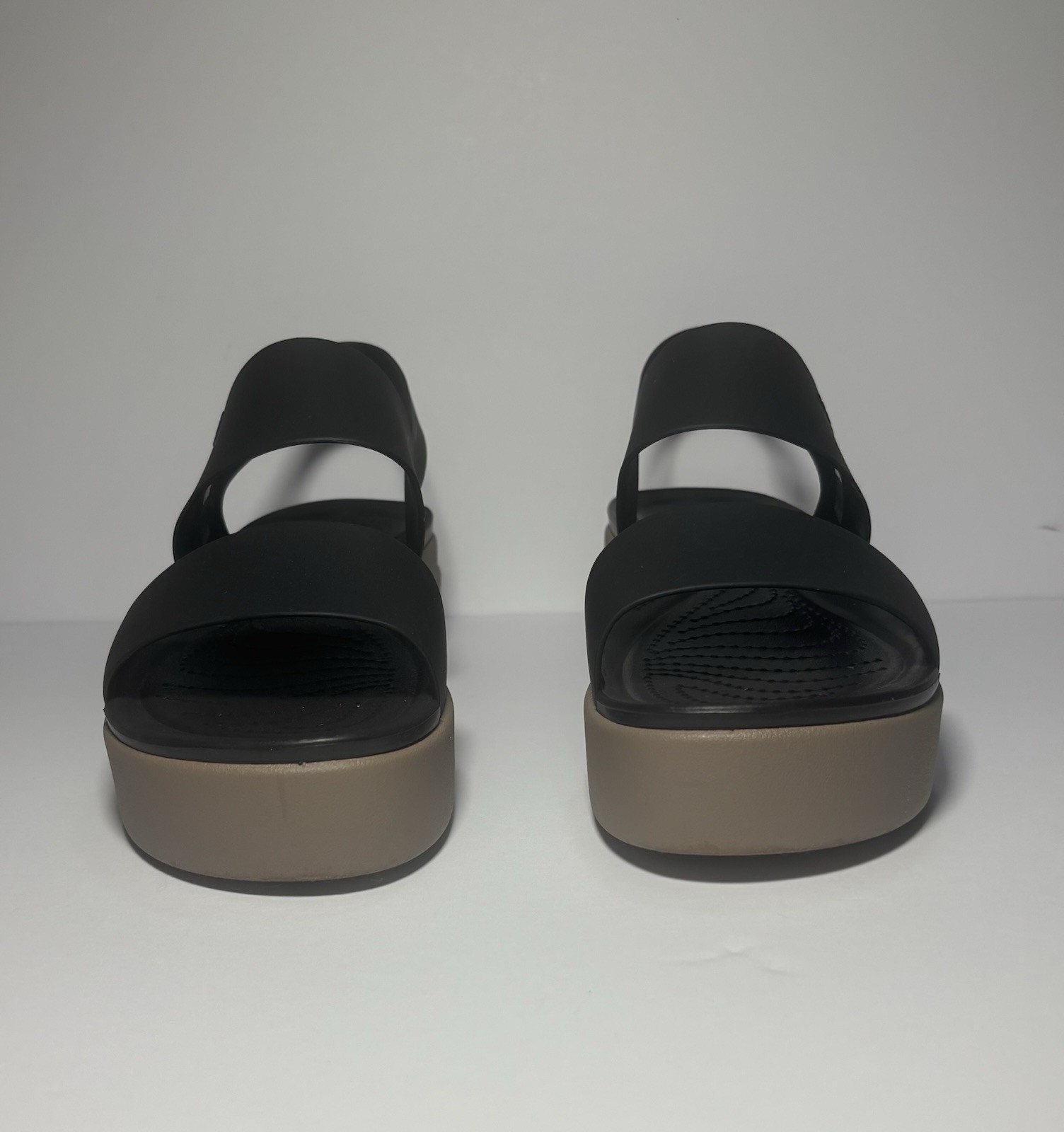Crocs Women’s Size 9 Brooklyn Law Wedge Sandals Black Mushroom Ankle Strap