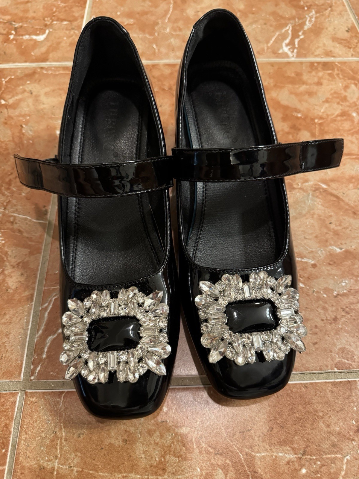 Patent Leather Shoes Women’s Mary Jane Crystal Pumps Size 7.5 Chunky Heel