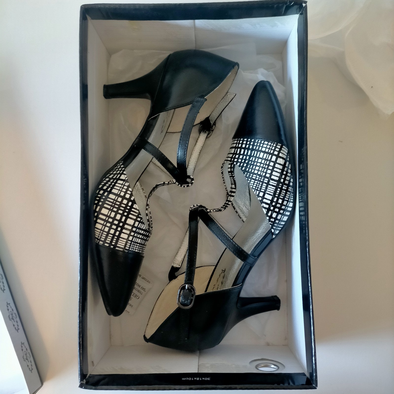 Vago Designer Formal Dress Leather Womens Shoe Size AU/US 6.5 EU37 AS NEW IN BOX