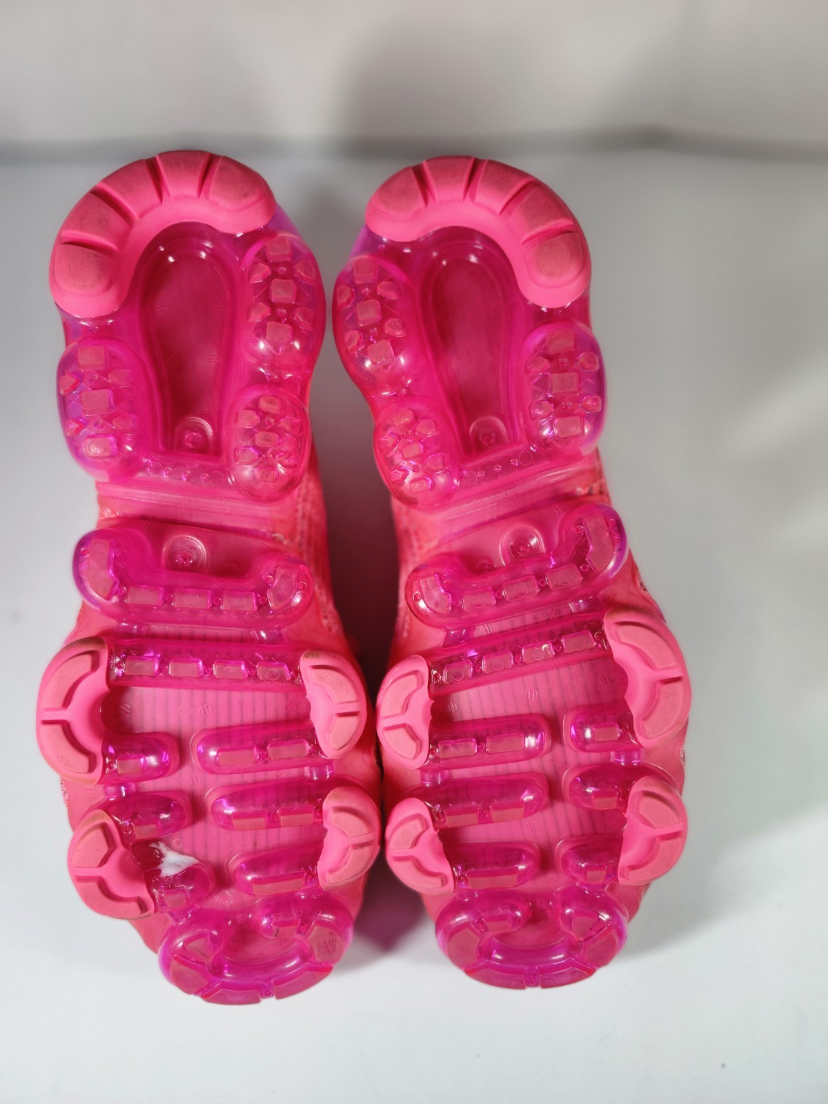 Nike Air VaporMax Flyknit 3 Women’s Pink Low Top Running Shoes CT1274-600