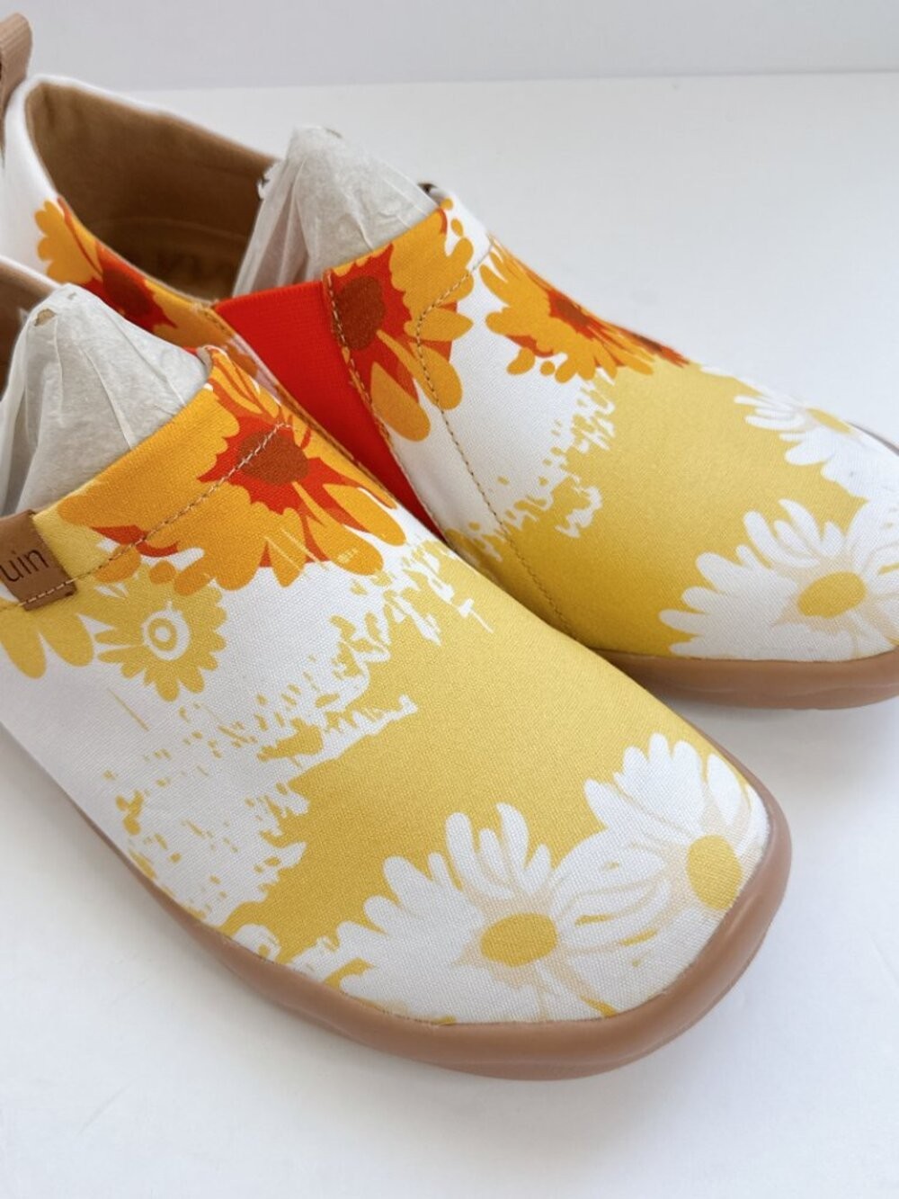 NWT Women’s Size 10.5 UIN Van Gogh Sunflowers Canvas Slip-On Shoes Art Flats