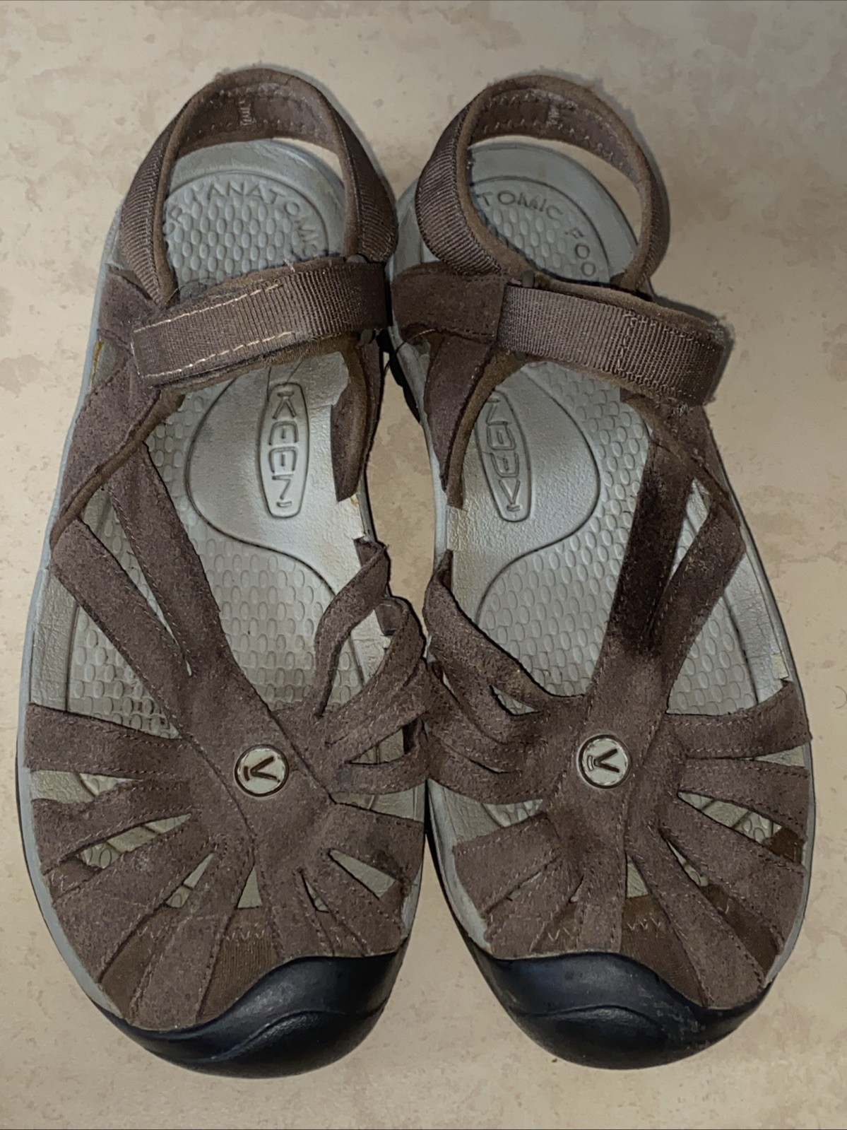 Keen Women’s 9.5 Sandal Rose Adventure Active Shoes All Day Comfort Rubber Sole