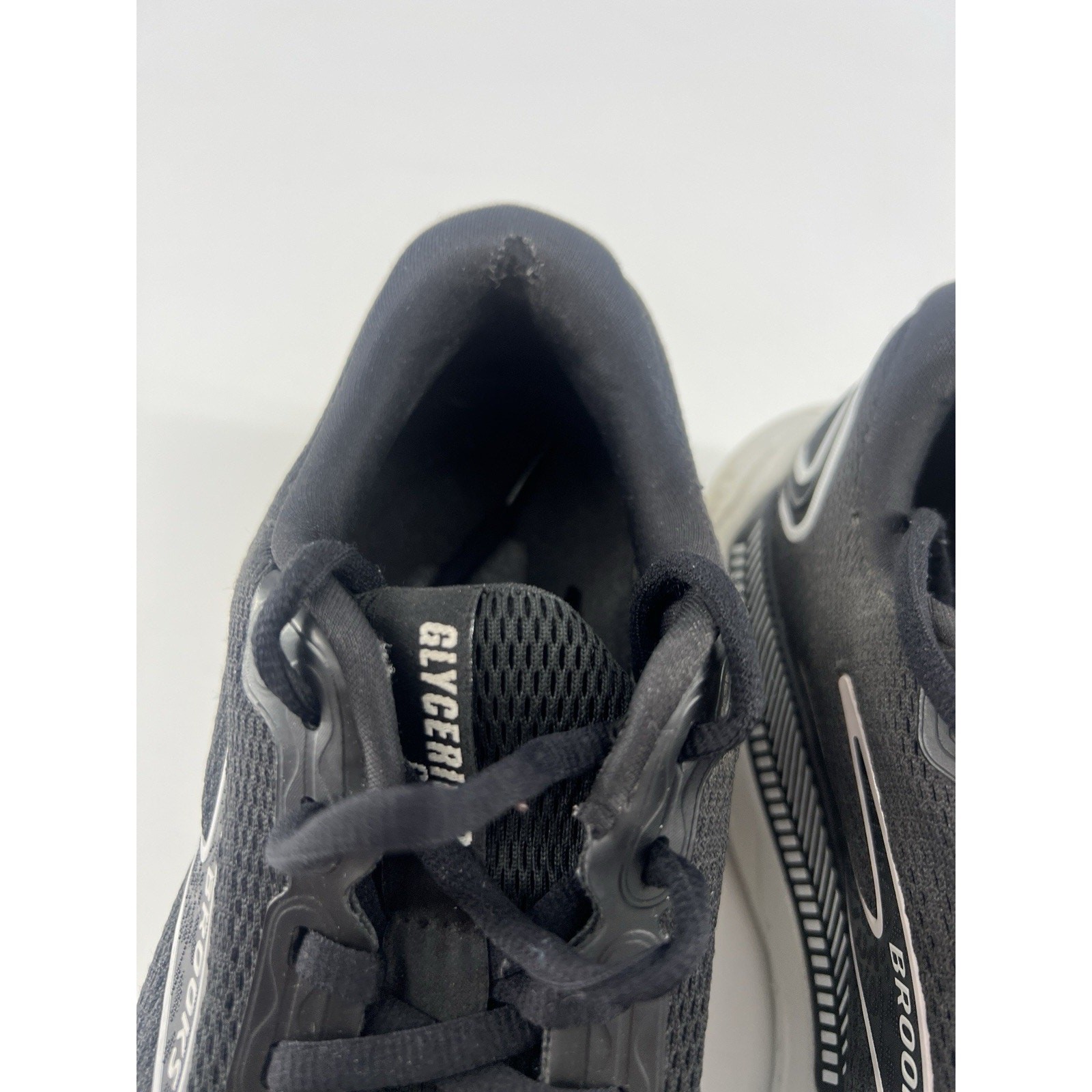 Brooks Glycerin GTS 21 Women Sz 9 Black White Athletic Running Gym Train Sneaker