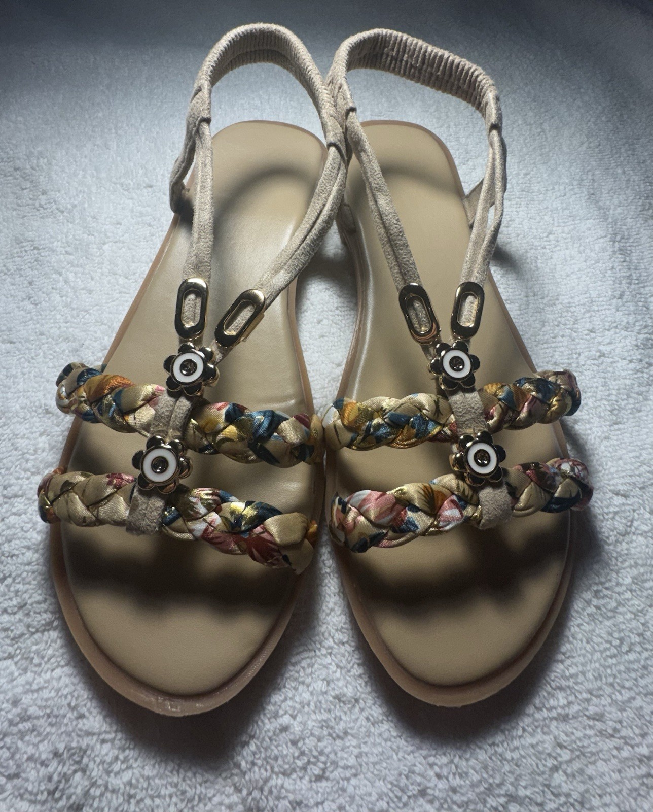 Bohemian Fashion Flat Sandals Embroidered Flower Vacation Beach Shoes Size 6.5