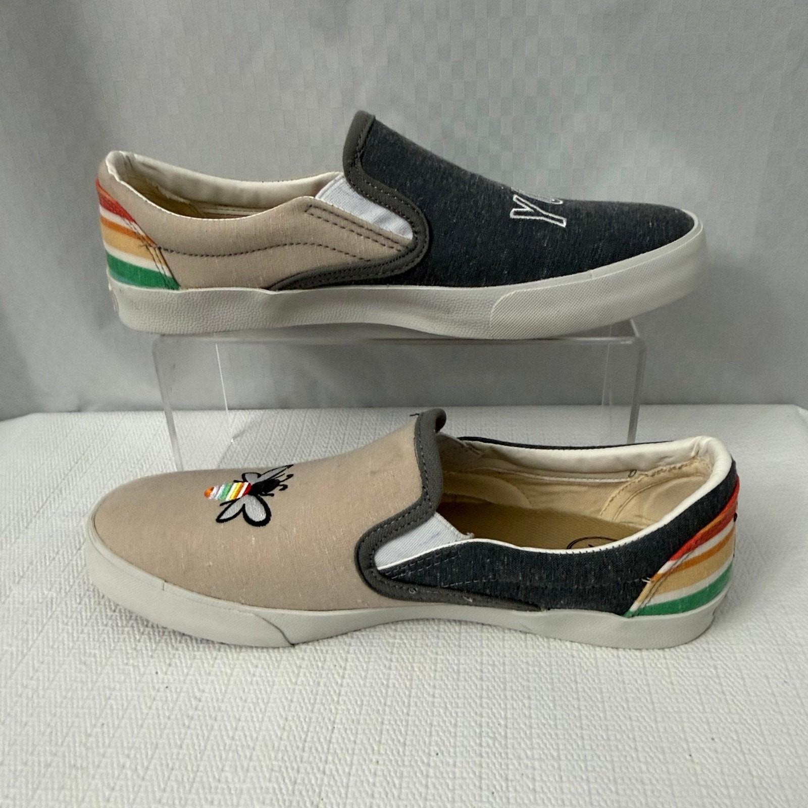 Inkkas Bee You Slip On Canvas Shoes Womens Size 10 Loafer