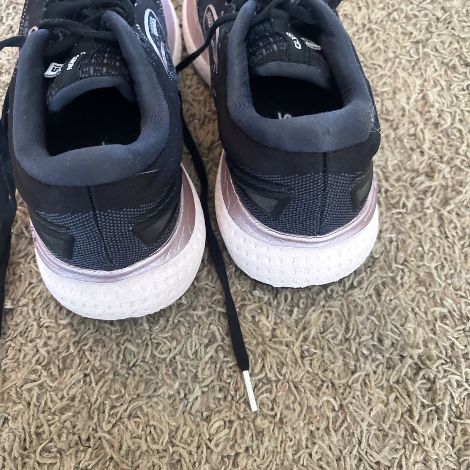 Size 8- Brooks Glycerin GTS 19 Black/Metallic/Ombre Excellent Clean Condition