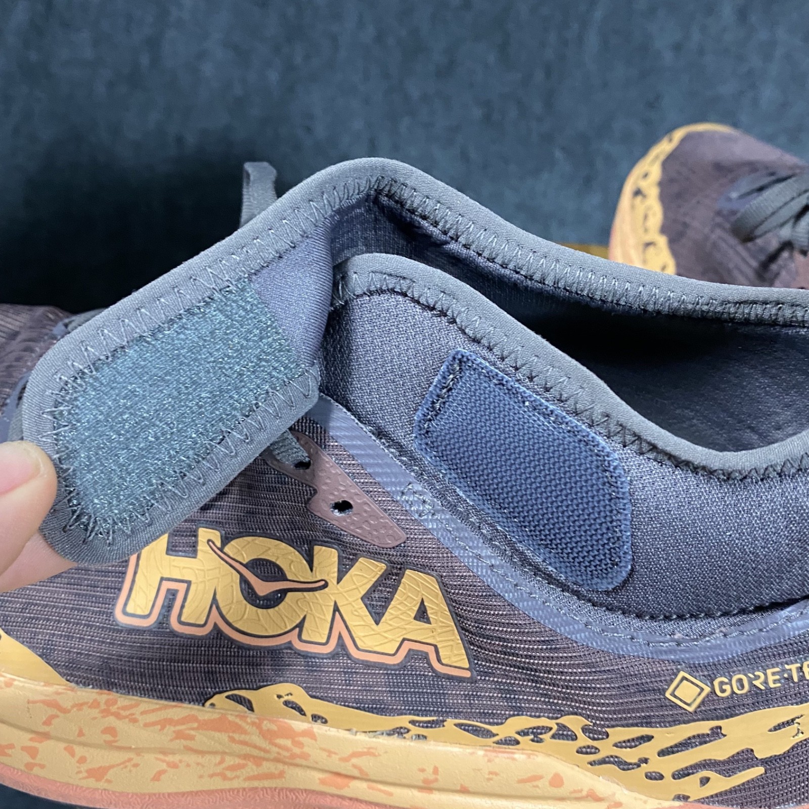 Hoka Speedgoat 6 Mid GTX Running Shoes Womens 8.5D Orange Grey Sneaker Excellent