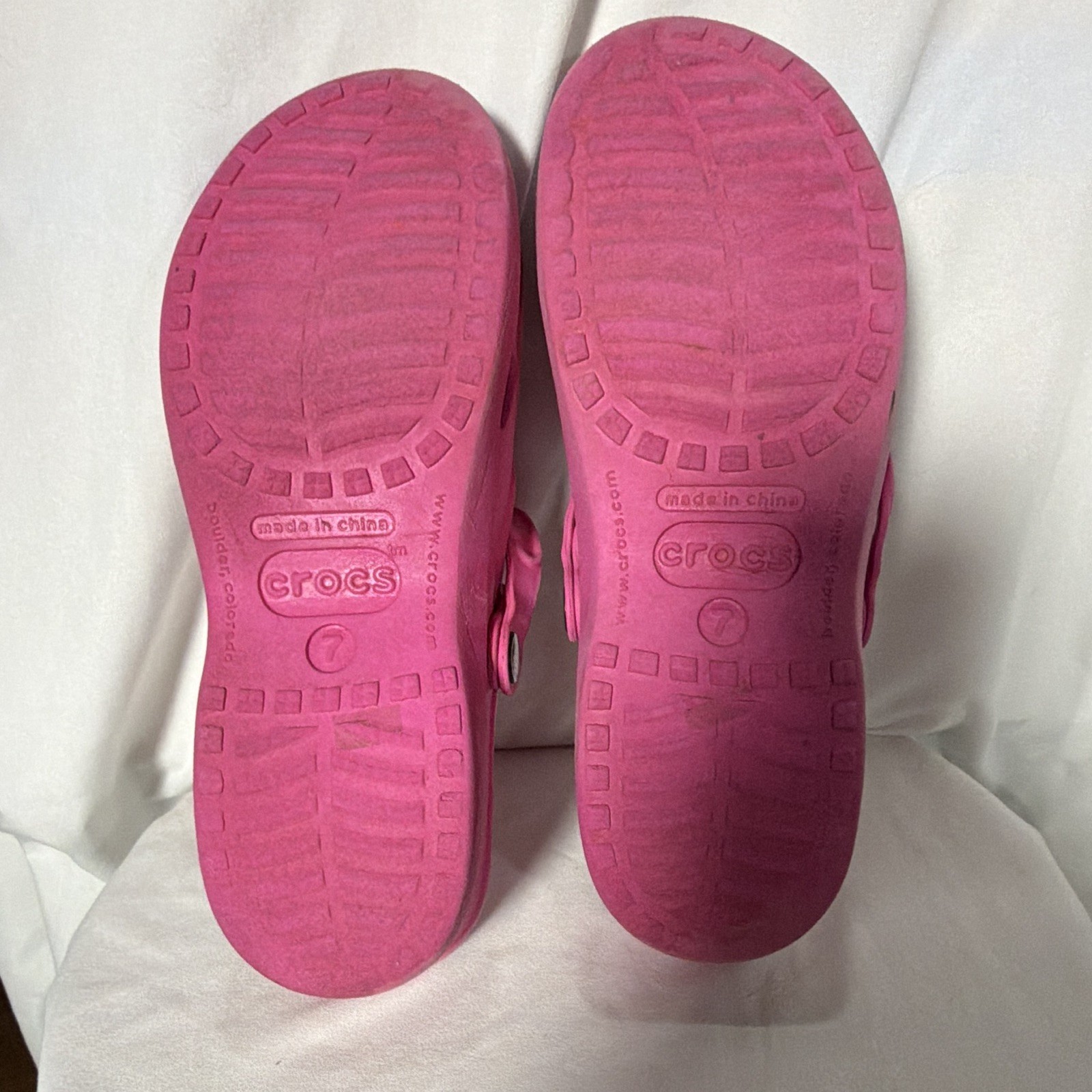 Women’s size 7 pink crocs