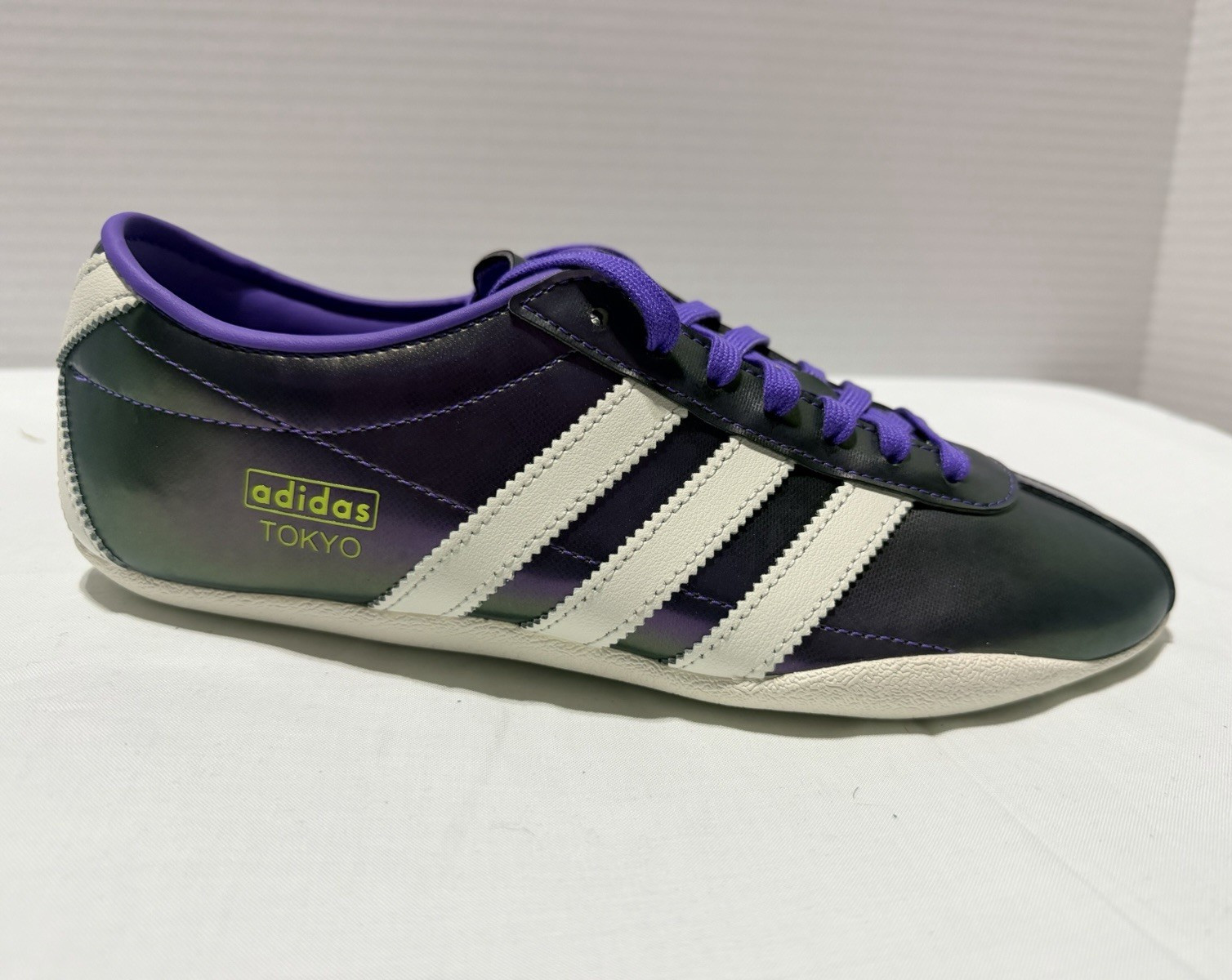 adidas Tokyo Unisex Adults Low Top Lace Up Sneakers Purple/White