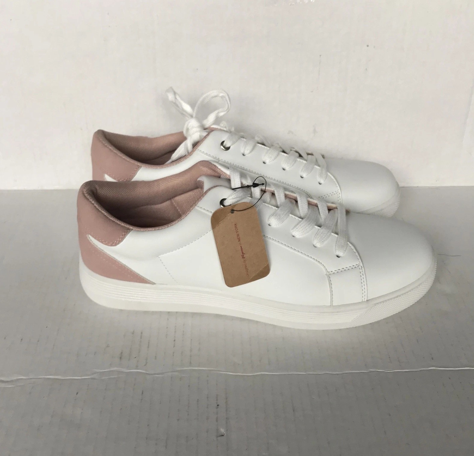 New White Vepose Womens Shoes size 11 Sneakers Pink Casual Tennis Golf Nice NWT