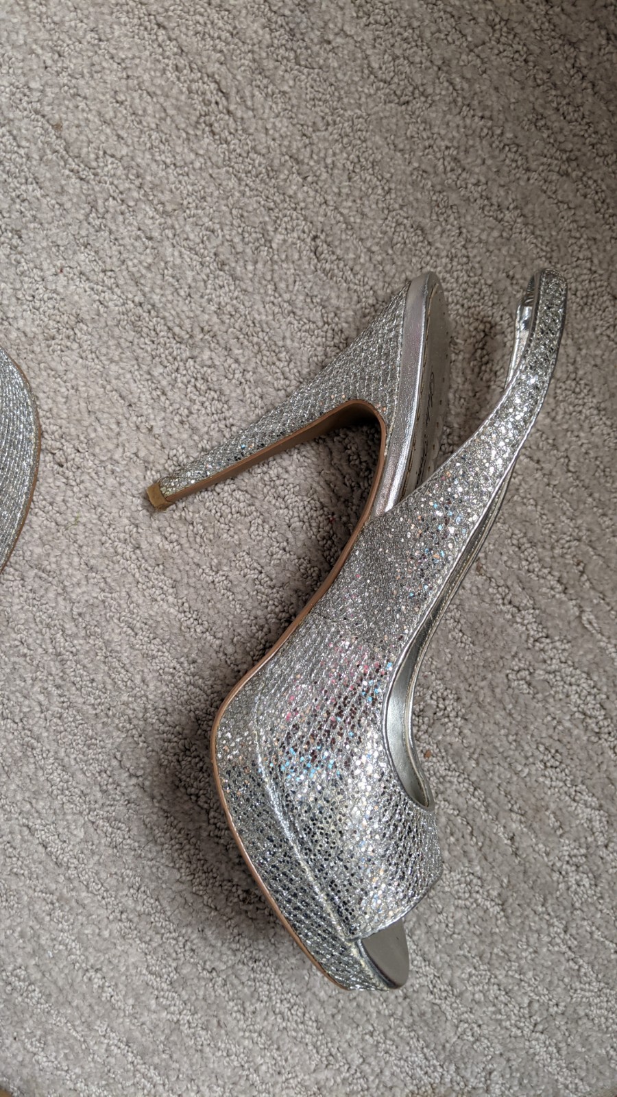 LULU TOWNSEND OPEN TOE HIGH HEEL–SILVER «ILENE»–SIZE 8M