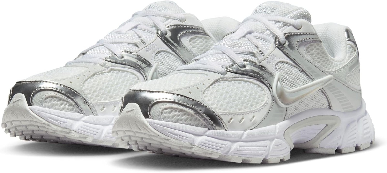 Nike Women’s V5 RNR Shoes – White/Metallic Silver/Platinum – 8.5
