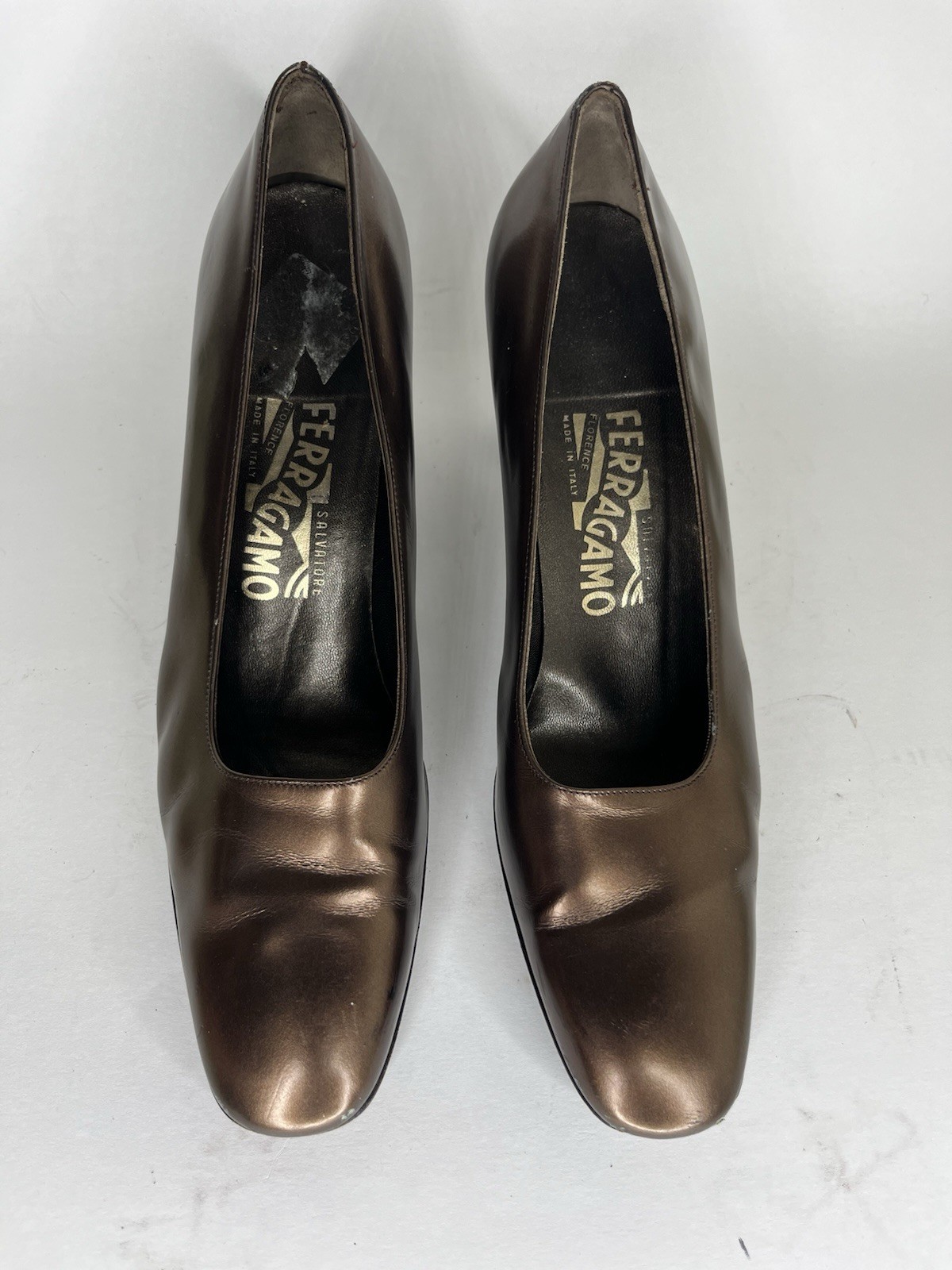 Salvatore Ferragamo Bronze Patent Leather Pumps Heels Women’s Sz 9 4A US/39.5EU