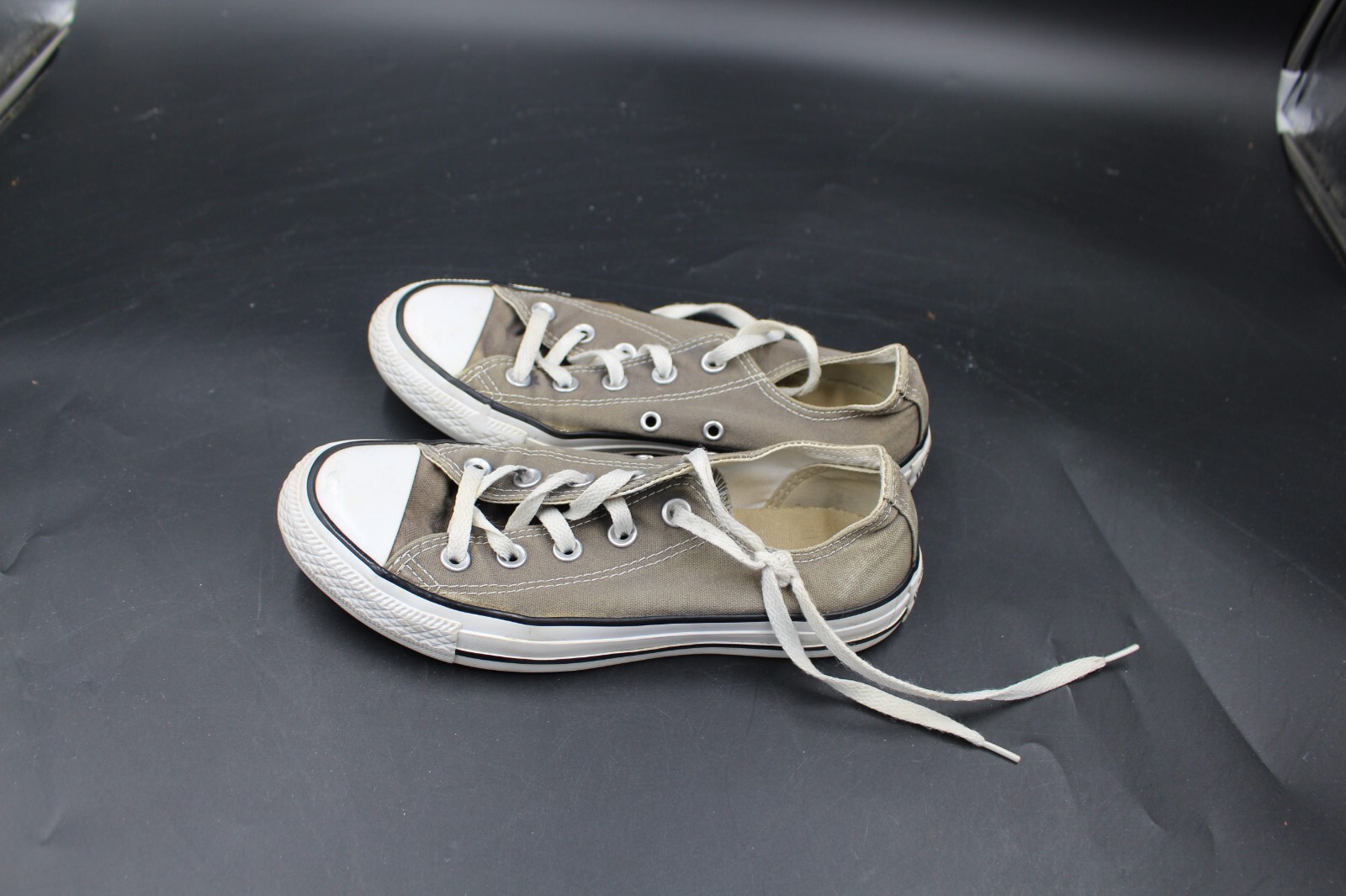 Converse Shoes Mens 4 Womens 6 Chuck Taylor All Star Low Top Sneakers 1J794