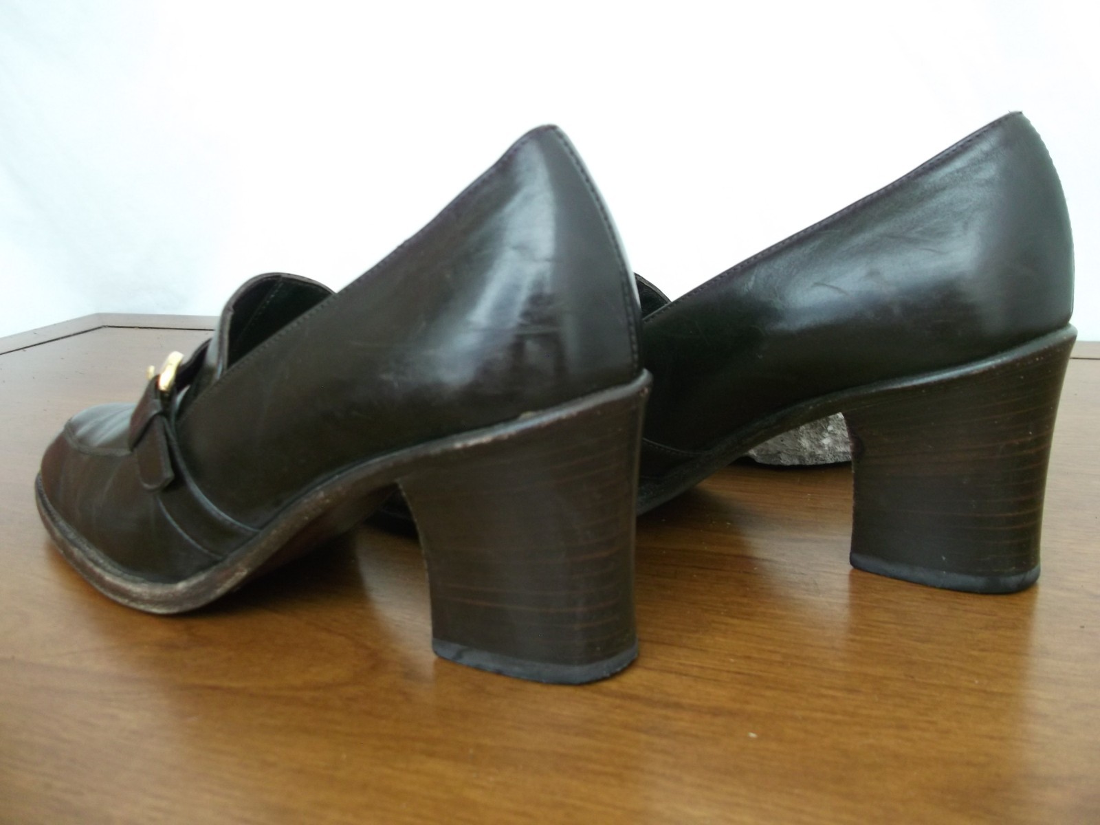 COLE HAAN Italy Women’s Sz. 7 B/ 2.75in high Chocolate Leather Pump Dress Heels