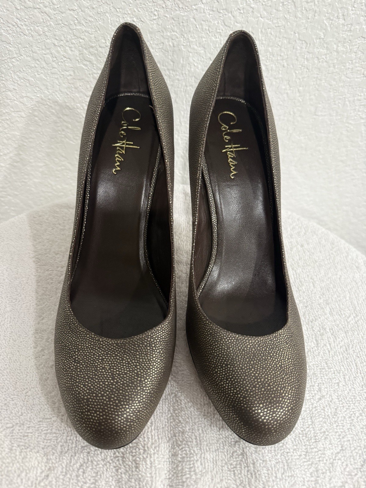Cole Haan Women’s Heels Shoes Color Dark Brown Size 9 Used Good Condition
