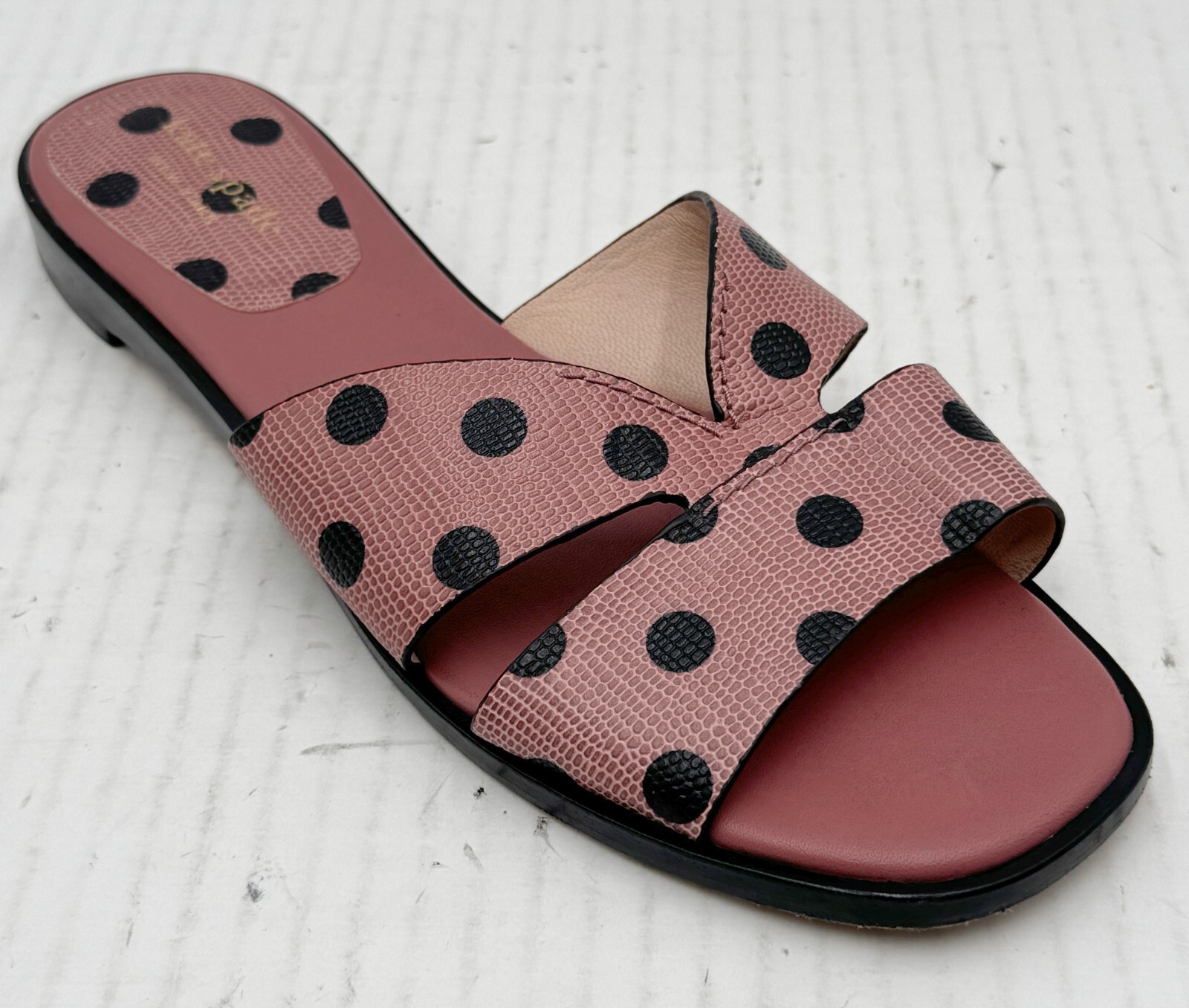 Kate Spade Dock Women’s Sandals Size 7.5 Pink Black Polka Dot Leather Flat Shoes