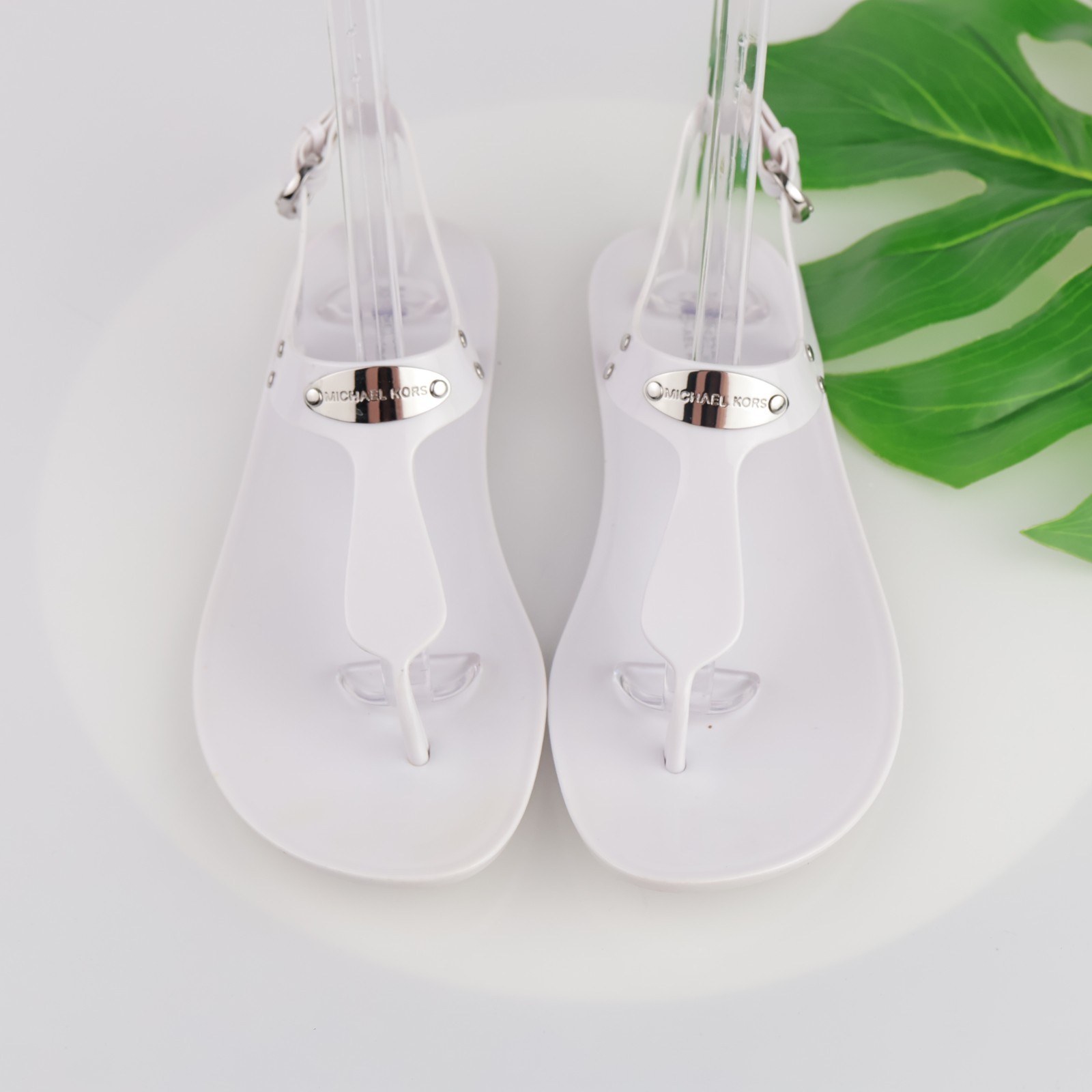 Michael Kors Womens MK Plate Sandals Size 7 White PVC Slingback Thong Beach Pool