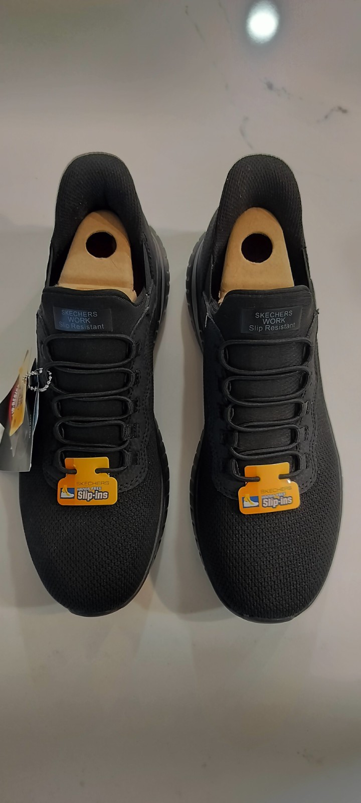 Skechers Women’s Slip-in Women’s Footwear 9.5 Black Brand New