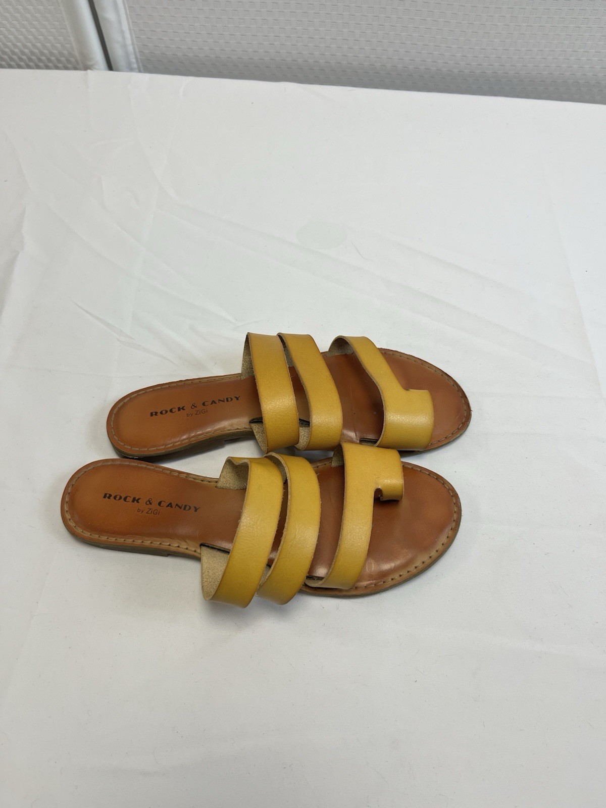 Rock And Candy By Zigi Sandals Yellow/Brownish Sandals Women’s Size 7💛
