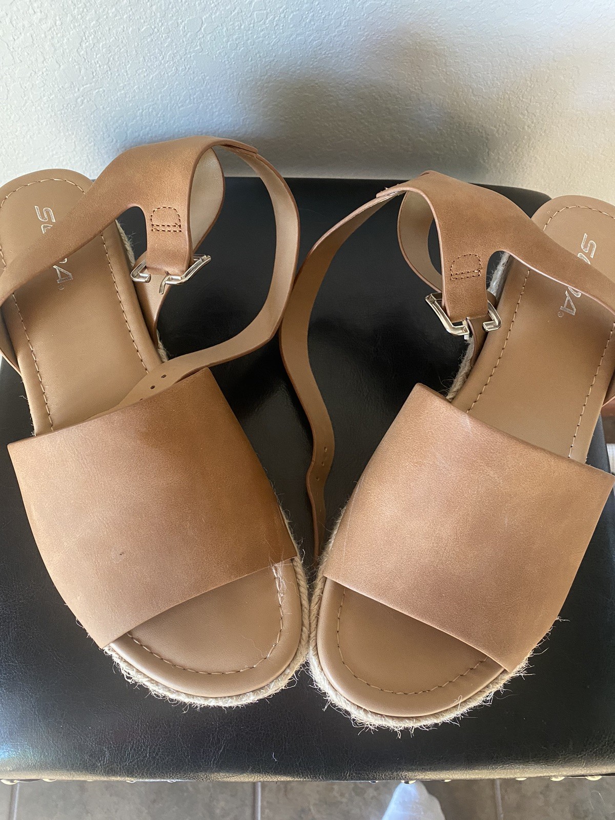 Soda Shoes Womens Size 9.5 Topic Platform Sandals Light Brown