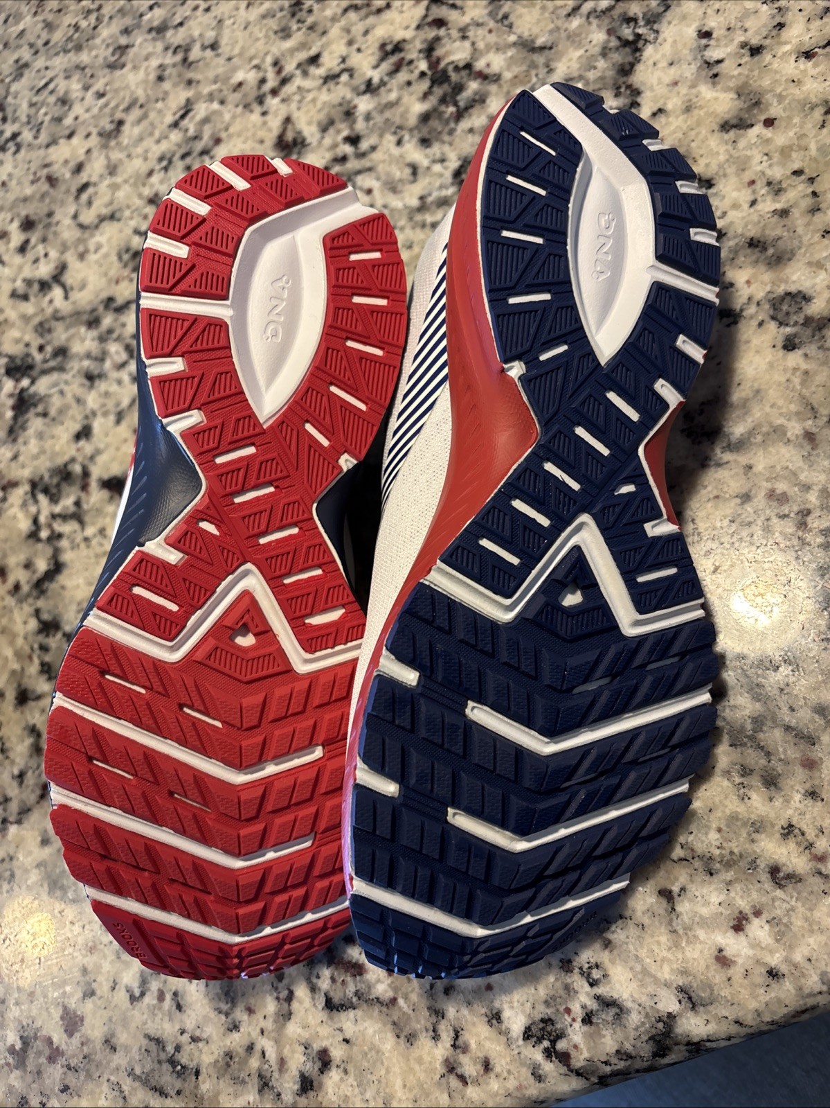 Brooks Launch 7 Womens Running Shoes America USA Stars Stripes White Size 8