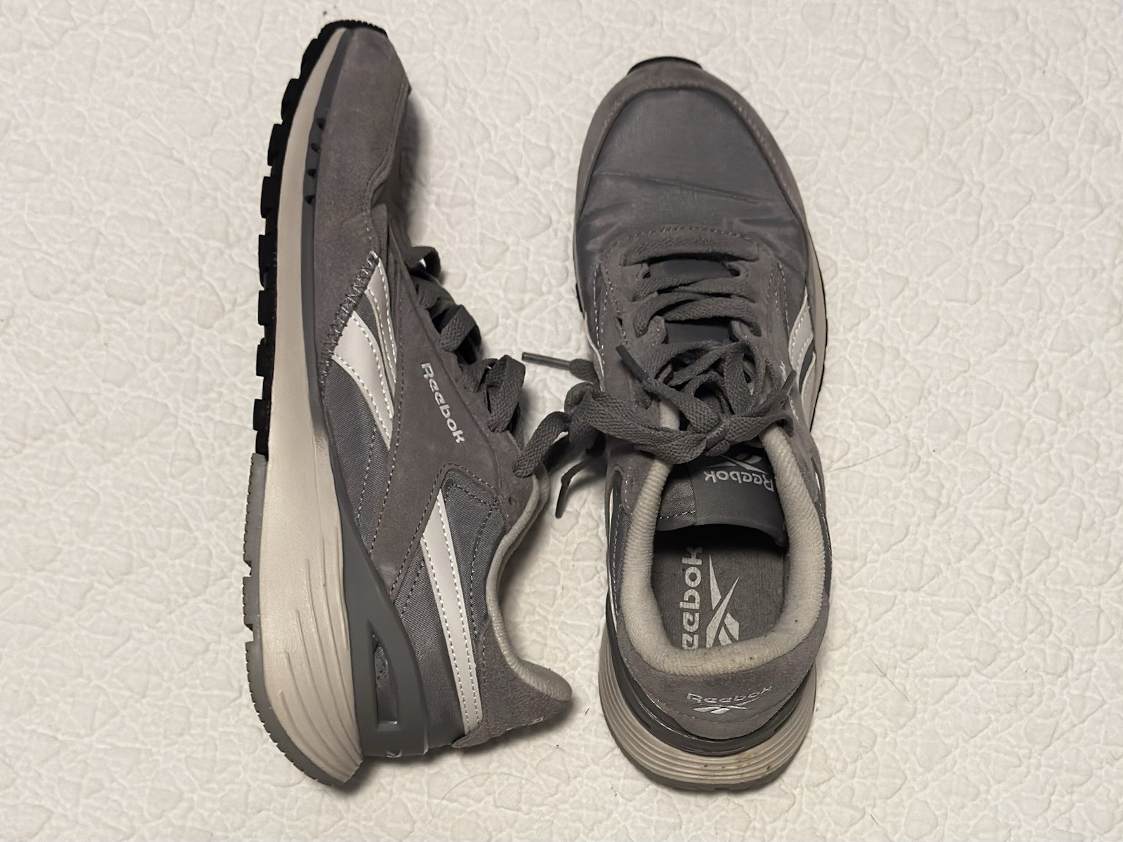 Reebok Sneakers tennis shoes – Gray – Men’s 7.5/ Women’s 9