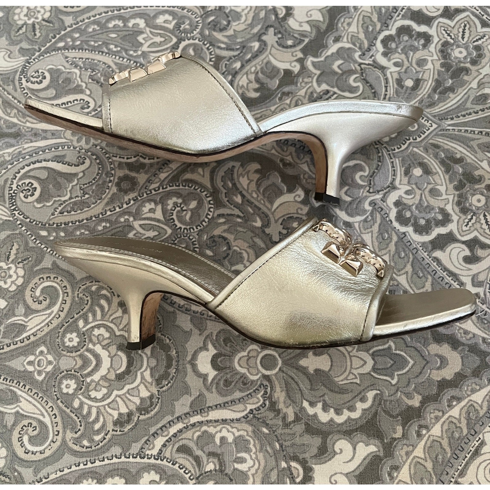 Tory Burch Eleanor Metallic Gold Medallion Mule Sandals sz 7.5