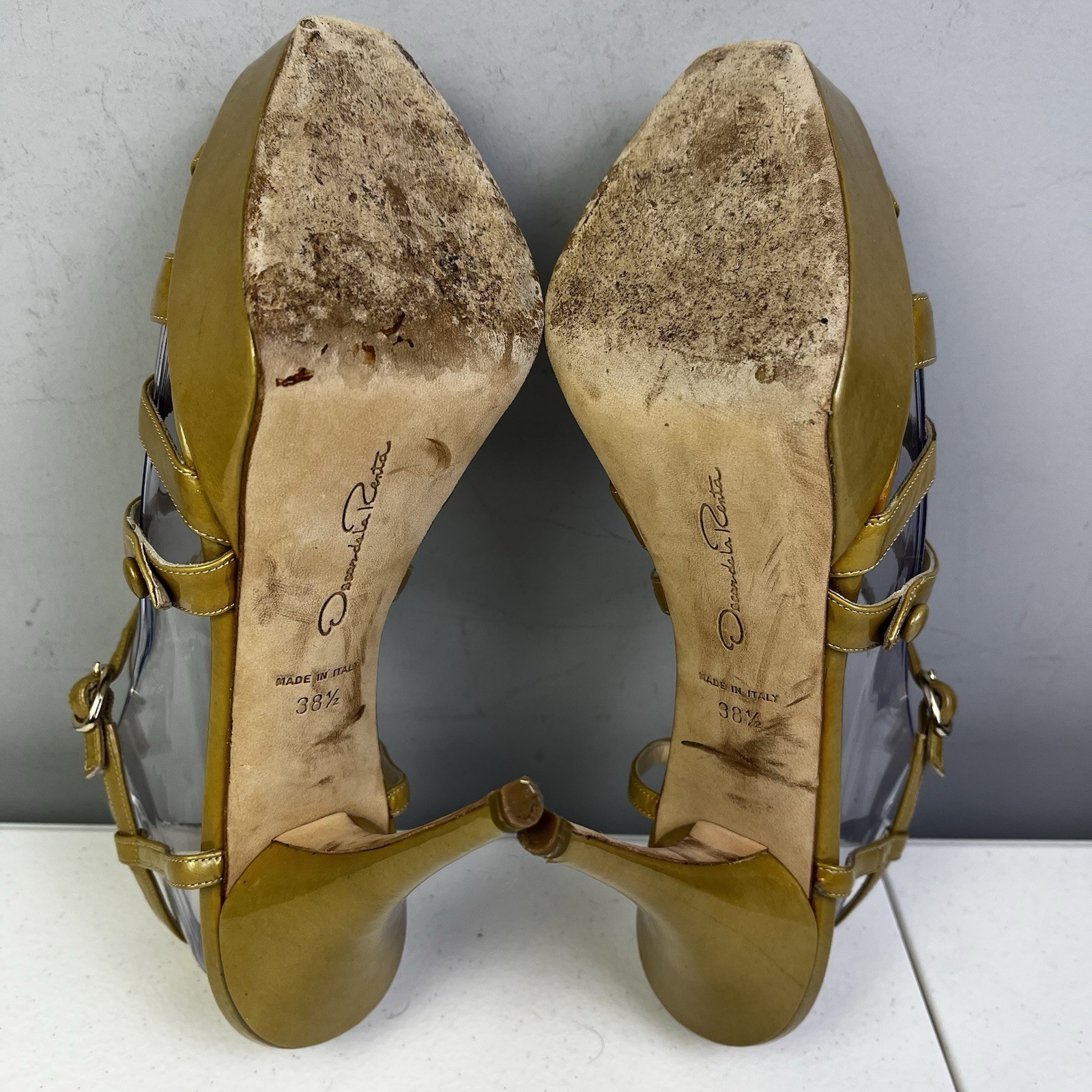Oscar De La Renta Slingback Strappy Sandal Heels Shoes Size 8 Gold Varnished