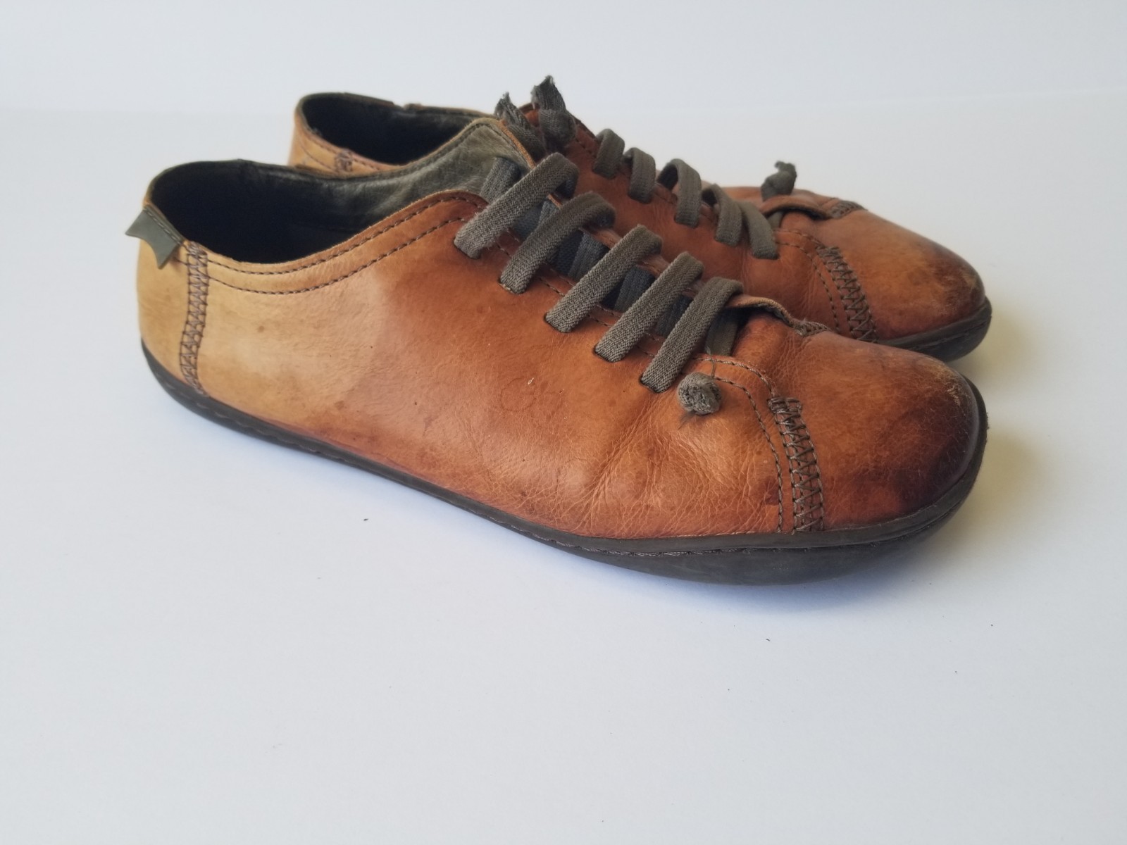Camper Peu Cami Sneakers Tan Calfskin Leather Elastic Lace Size 38 Women’s 7.5