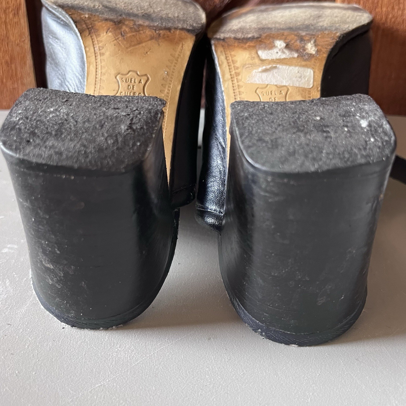 Vintage Y2K Black Leather Mules EU 39 – Goth Grunge Biker Witchy Retro