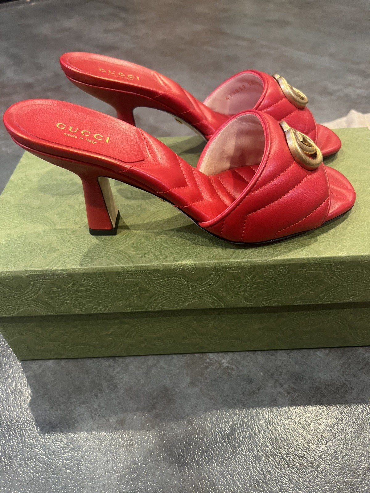 Gucci Marmont GG Quilted Leather Chevron Sandals Slides Maple Red US 6/ EUR 36