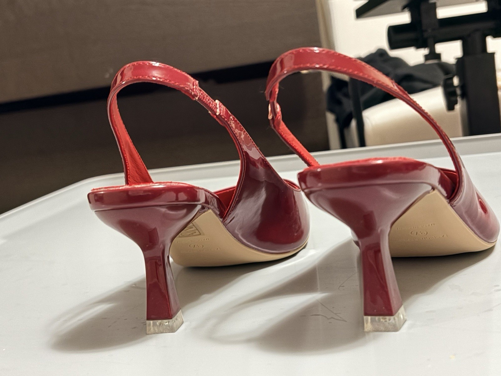 Xin Jing Shoes Women’s Red Patent Leather Pointed Toe Slingback Kitten EU 37